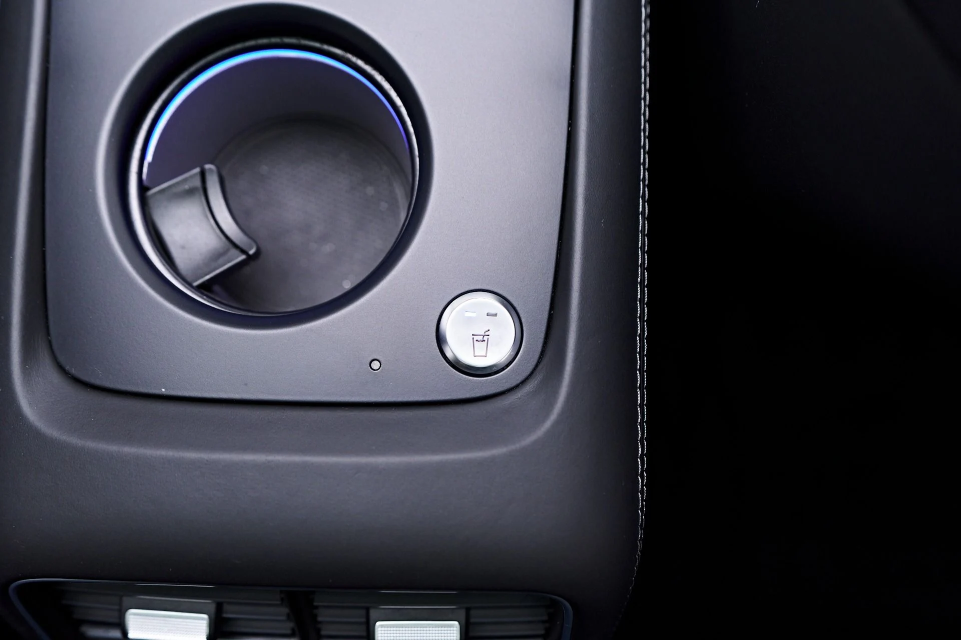 mph065_3019386543_Used_2022_Mercedes_Benz_GLS_Maybach_GLS_600_1747446181_2bea5f3b3a