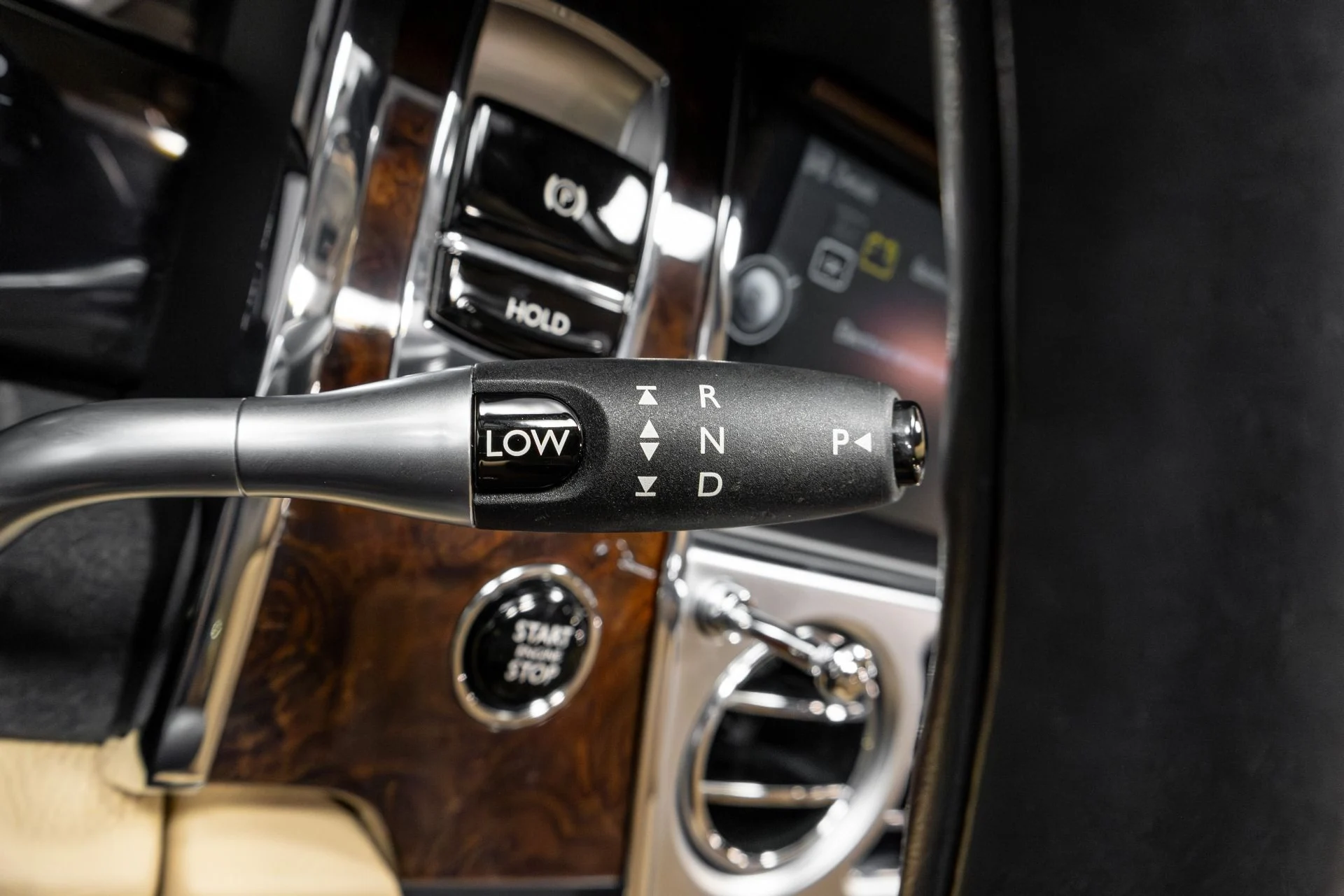 mph065_3058493740_Used_2011_Rolls_Royce_Ghost_1770323942_17253e7346