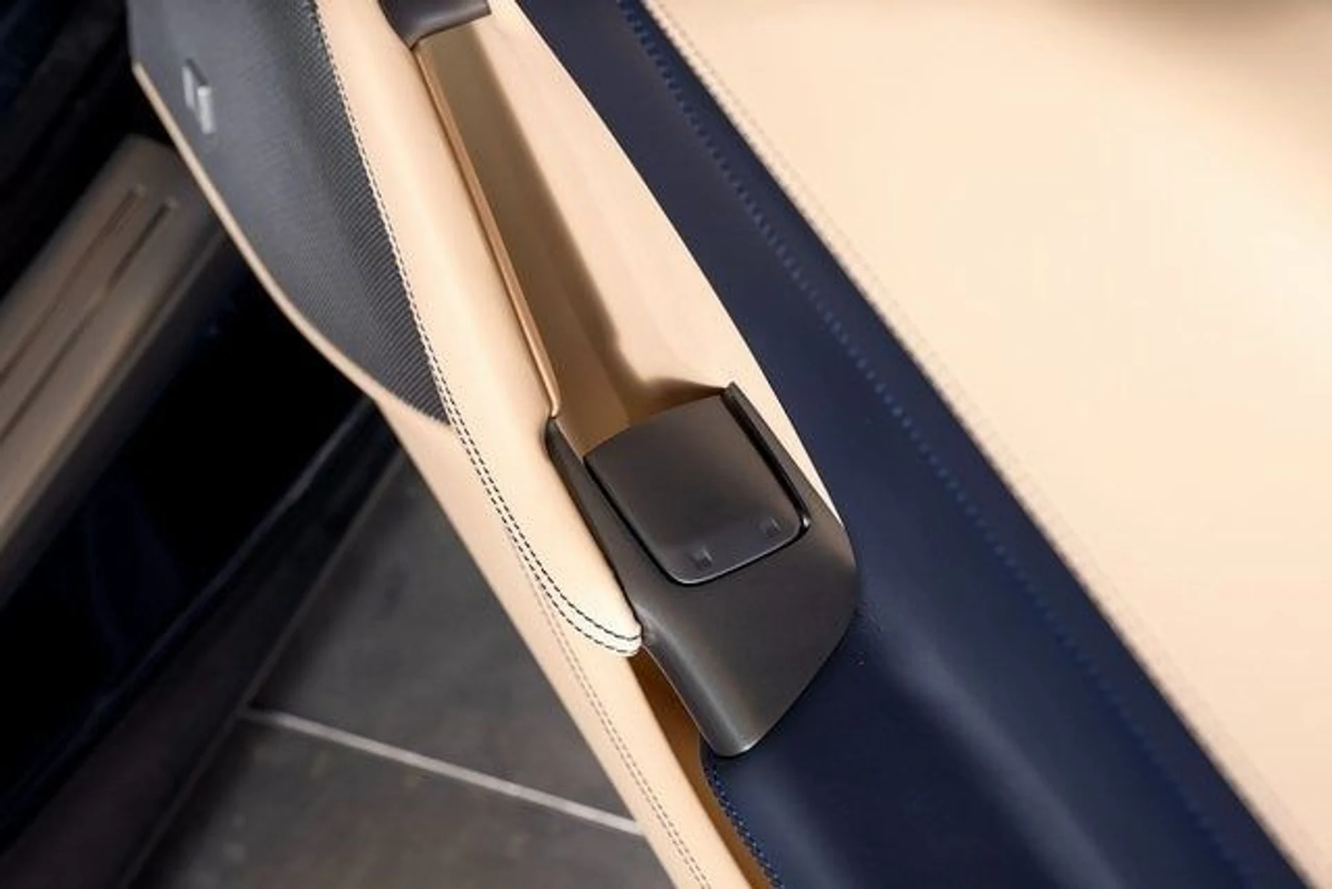 mph065_3064347705_7c8d413af1cec4ab199d96d30cd8e0cbx_6710f53bec