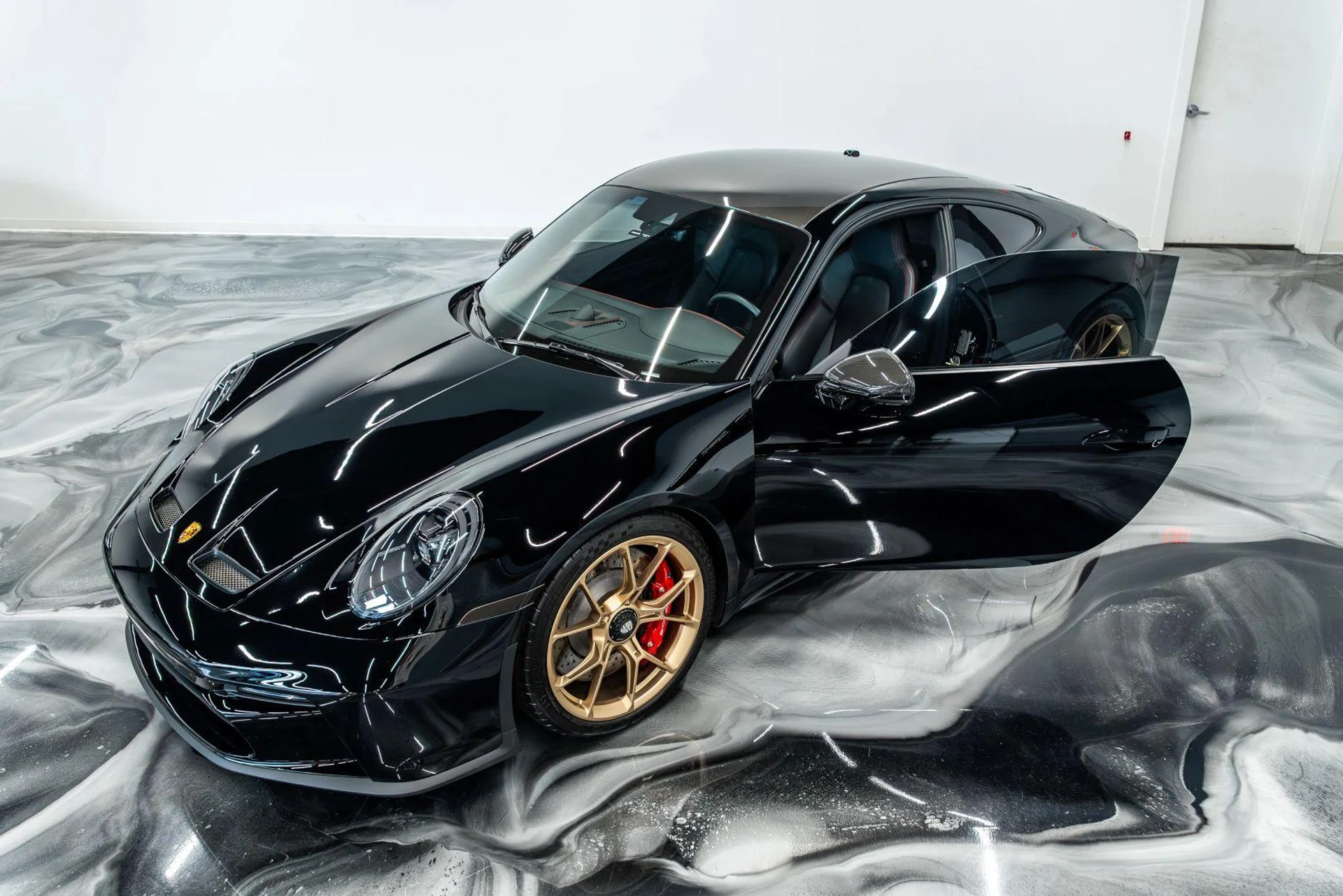 mph065_3245011915_Used_2022_Porsche_911_GT_3_Coupe_2_D_1781638855_0402a88e51