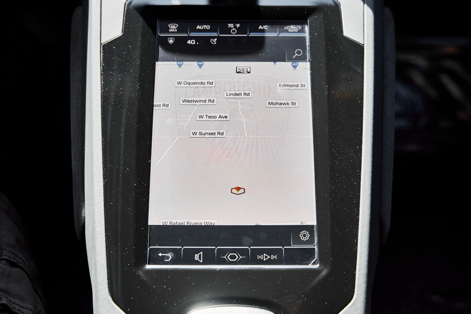 mph065_3326321947_Used_2020_Lamborghini_Huracan_EVO_Base_1777394890_0fa0a59005