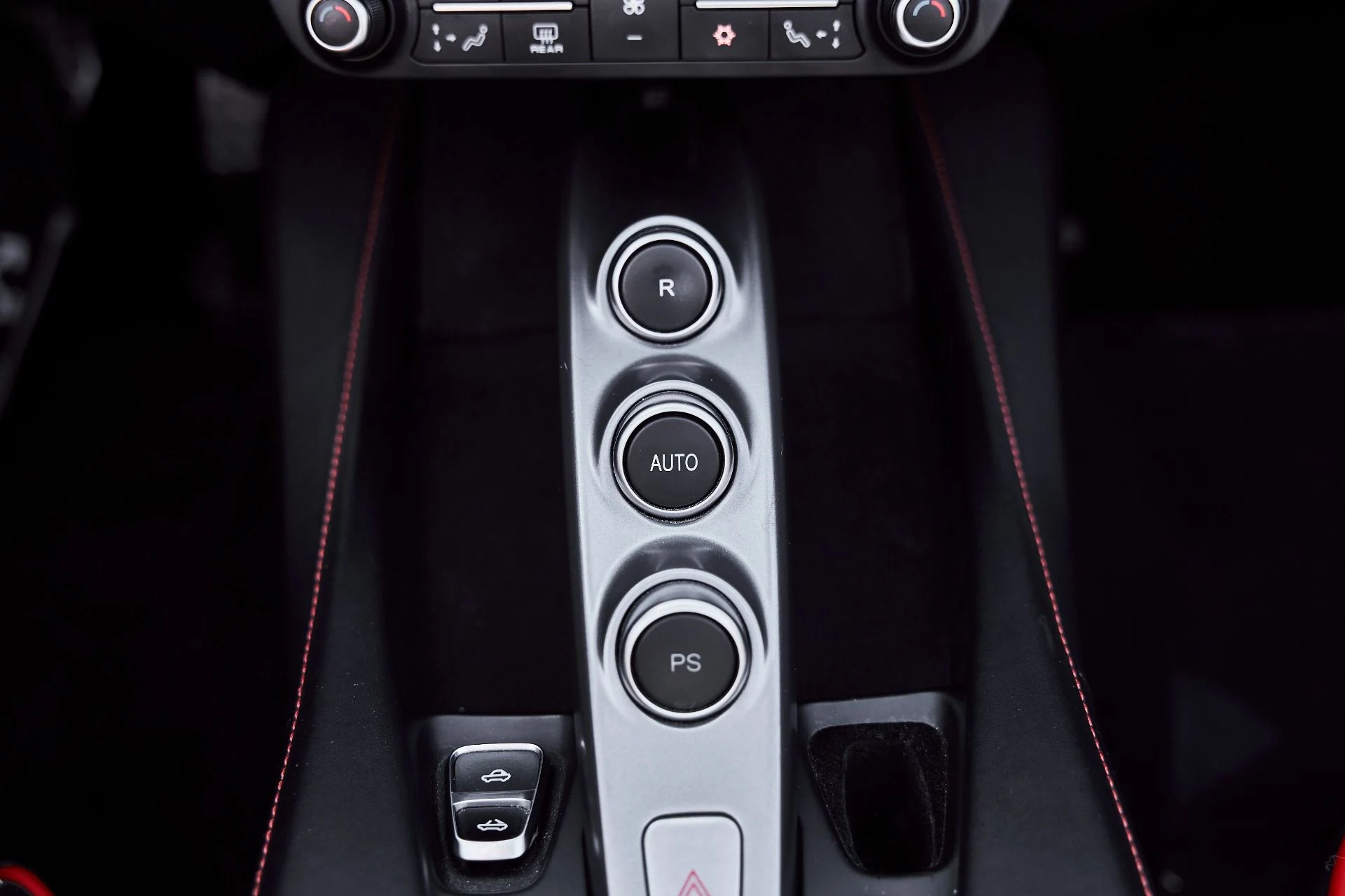 mph065_3360590406_Used_2020_Ferrari_Portofino_Base_1780622570_36ea3bf286