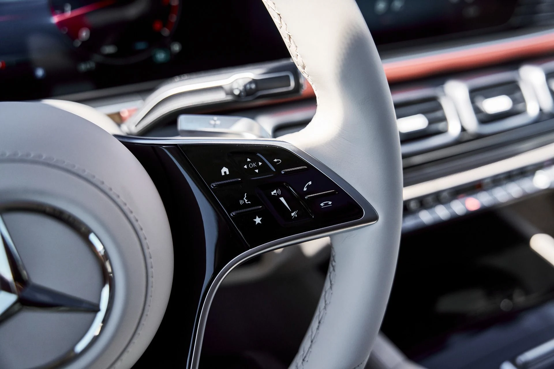 mph065_3368709156_Used_2026_Mercedes_Benz_GLS_Maybach_GLS_600_1777074162_43ceeacf61