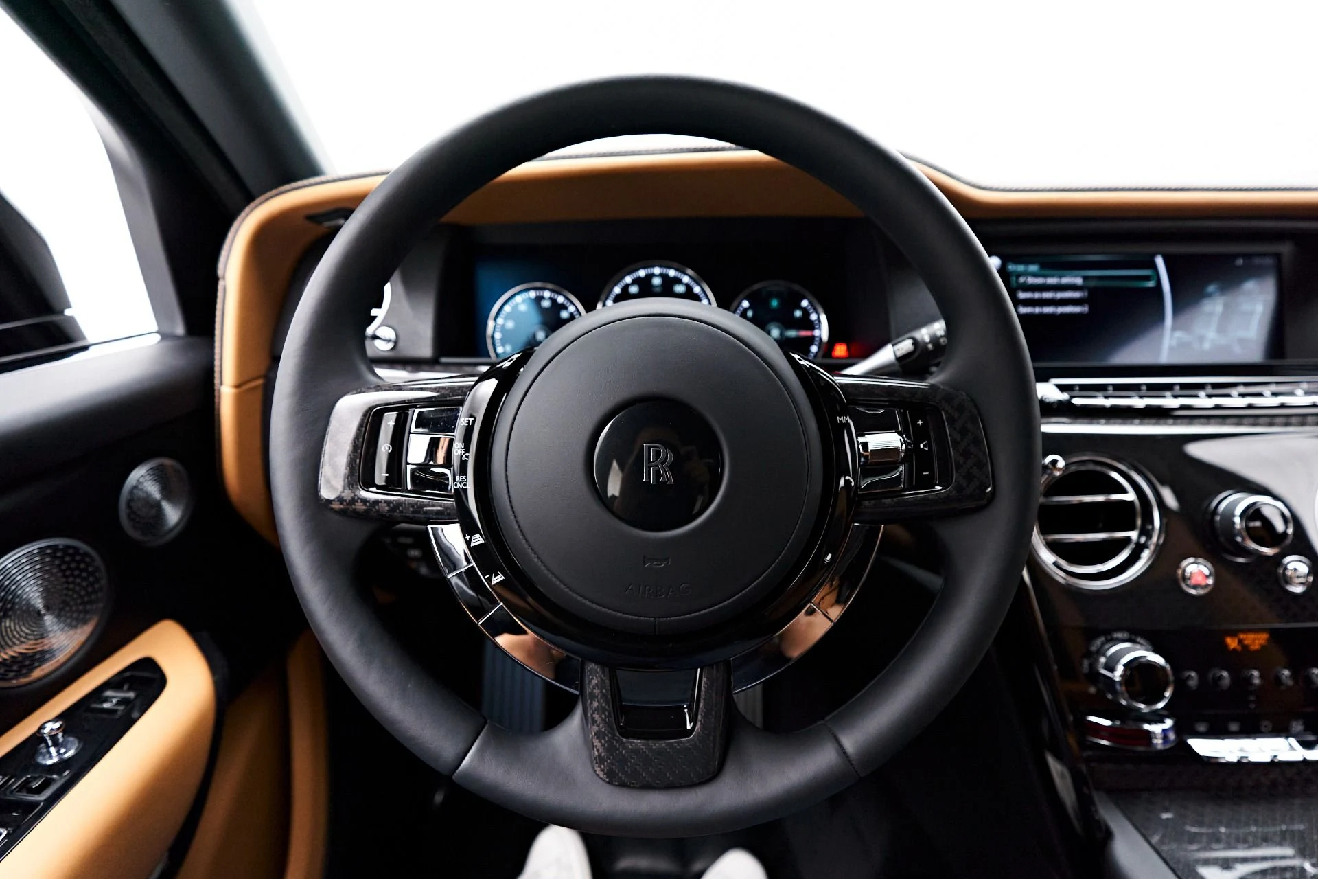 mph065_3415556109_Used_2022_Rolls_Royce_Cullinan_Base_1679686724_eb99fec6fc