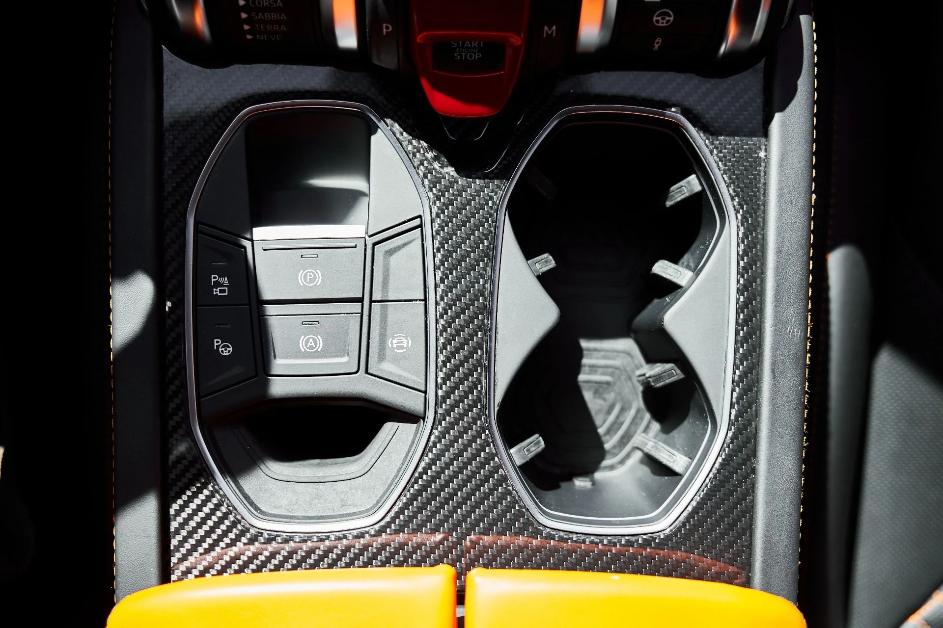mph065_3445718614_Used_2022_Lamborghini_Urus_1778204495_5a1a66dcdf