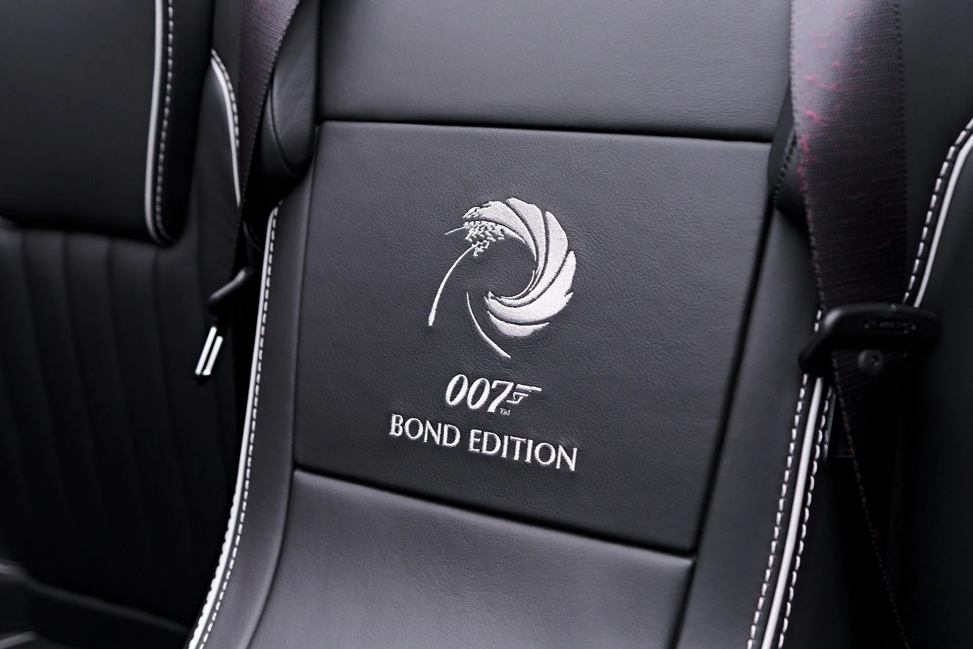 mph065_3464434083_Used_2016_Aston_Martin_DB_9_GT_1758395092_a32e9a5bb7