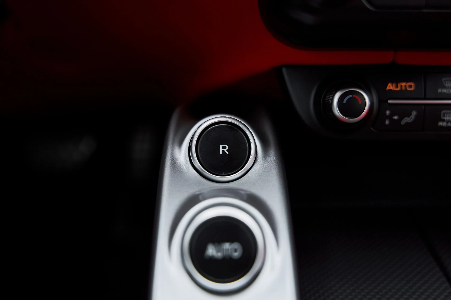 mph065_3546971404_Used_2020_Ferrari_GTC_4_Lusso_T_1766785979_36132d8b63