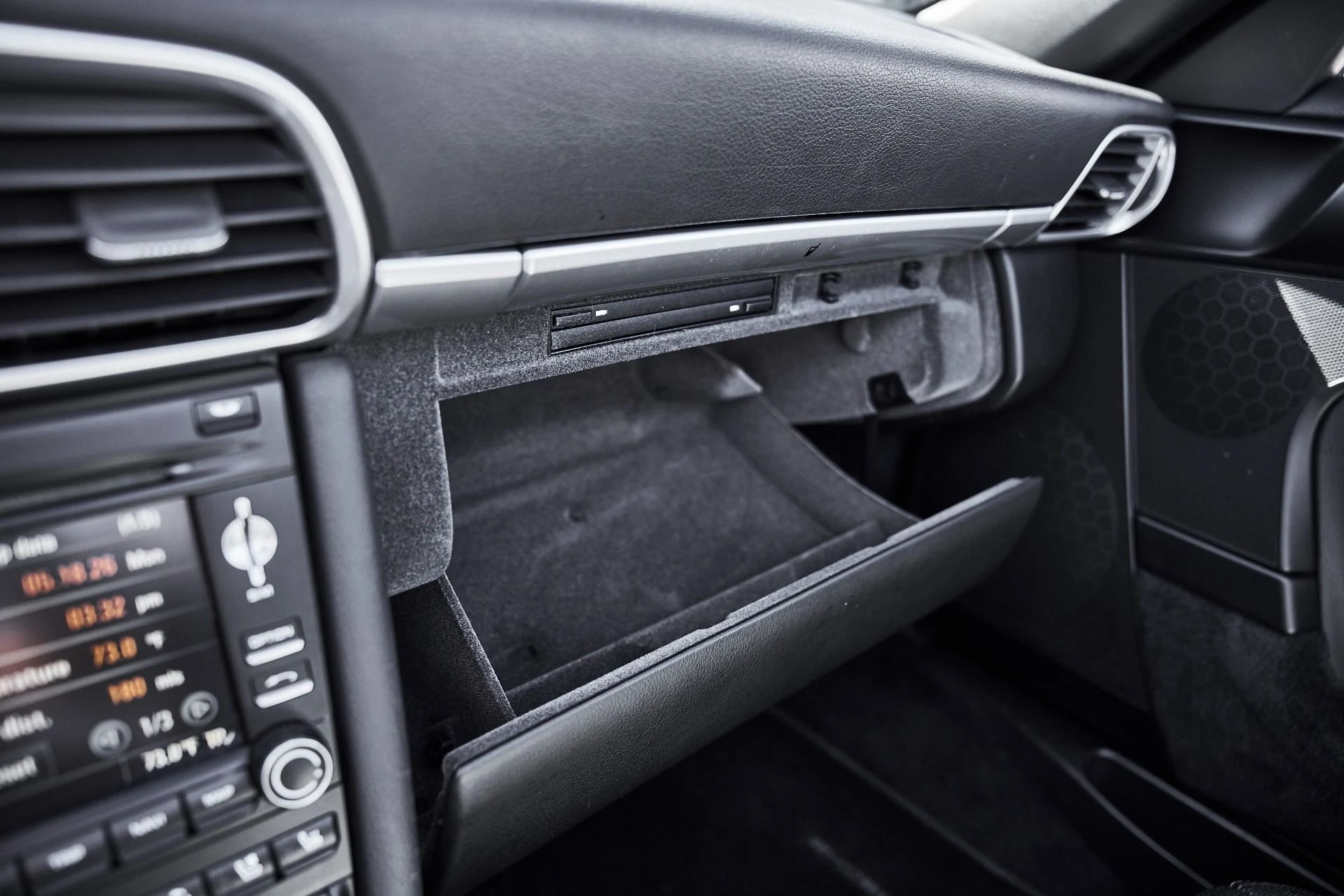 mph065_3590535880_Used_2010_Porsche_911_Carrera_S_1779210336_f7670fc2d4