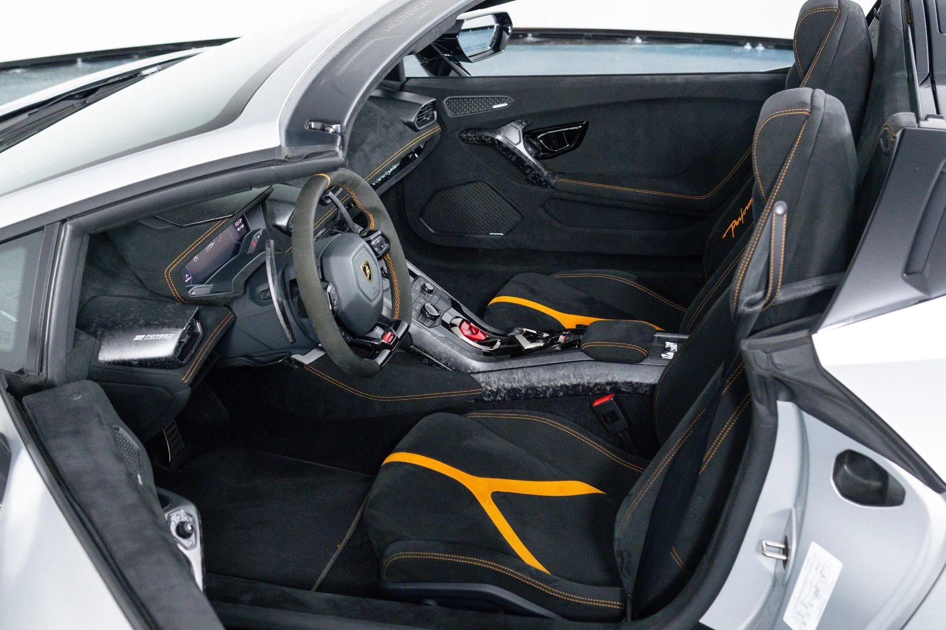 mph065_3625189345_Used_2018_Lamborghini_Huracan_Performante_Spyder_1781732323_f40b7b3822