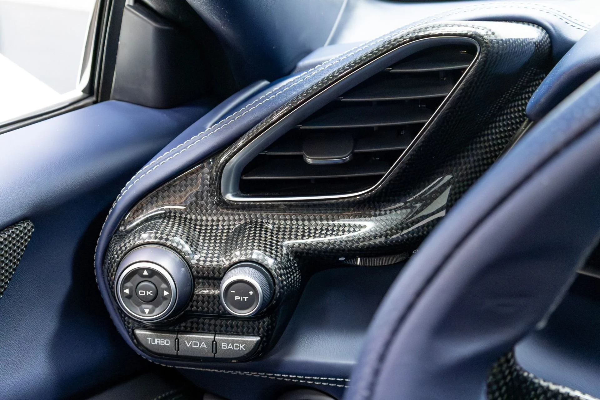 mph065_3667996110_Used_2018_Ferrari_488_Spider_1774434782_13c85c76db