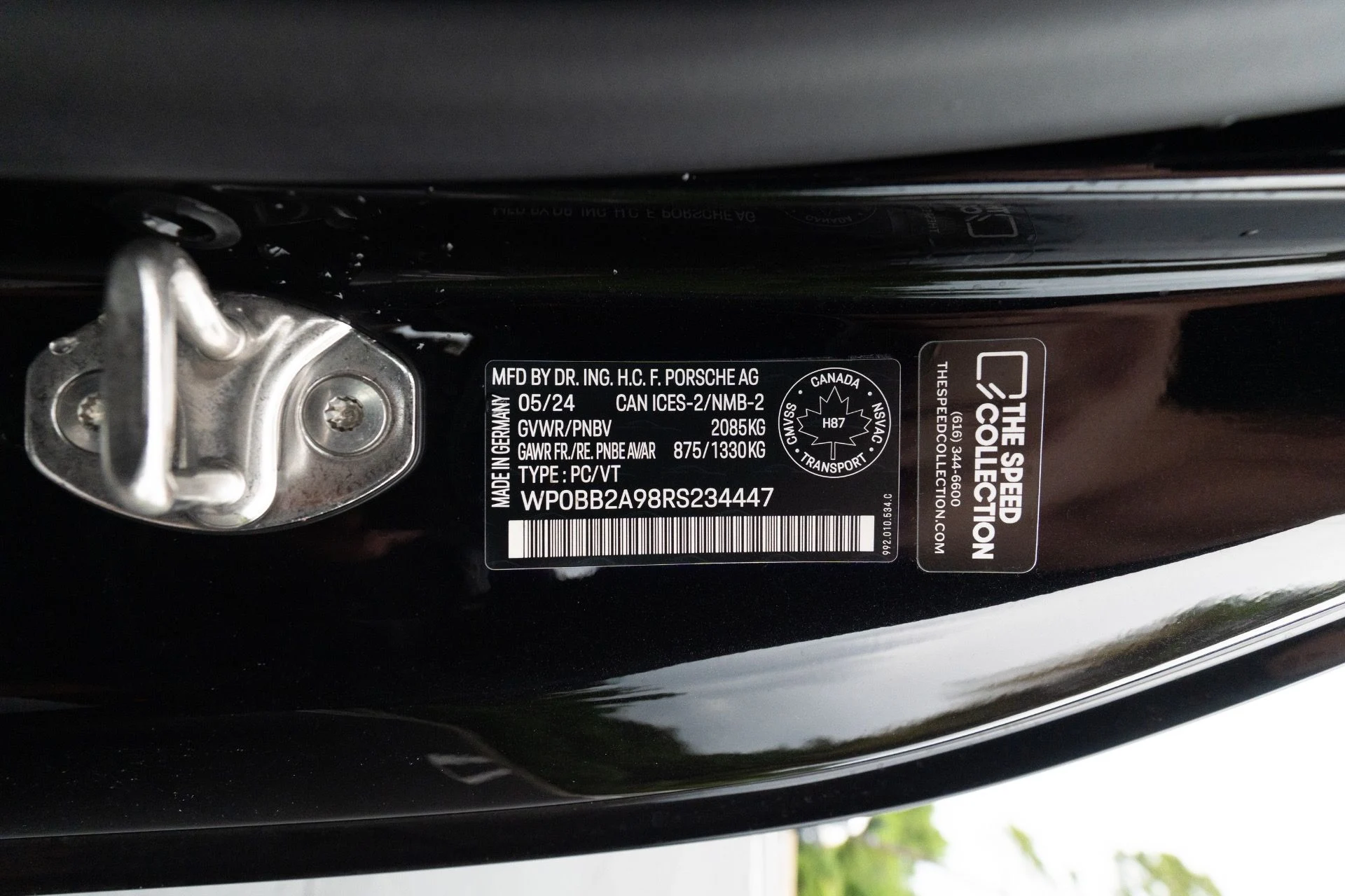 mph065_3743096920_Used_2024_Porsche_911_Targa_4_GTS_1758664261_1c2f9c2c44