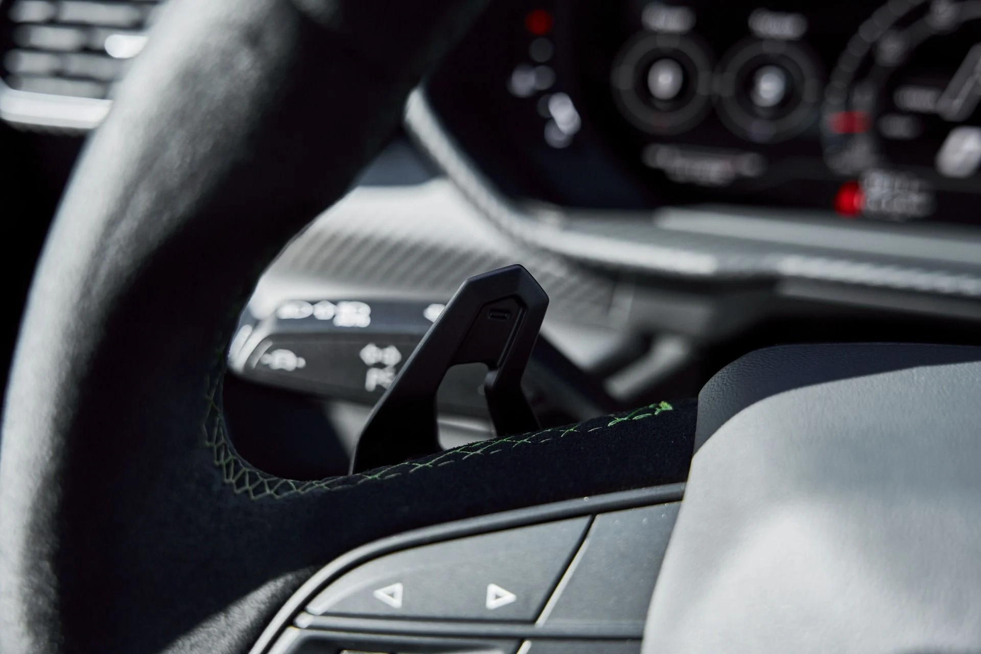 mph065_3771865861_Used_2024_Lamborghini_Urus_Performante_1770171926_28f7215646