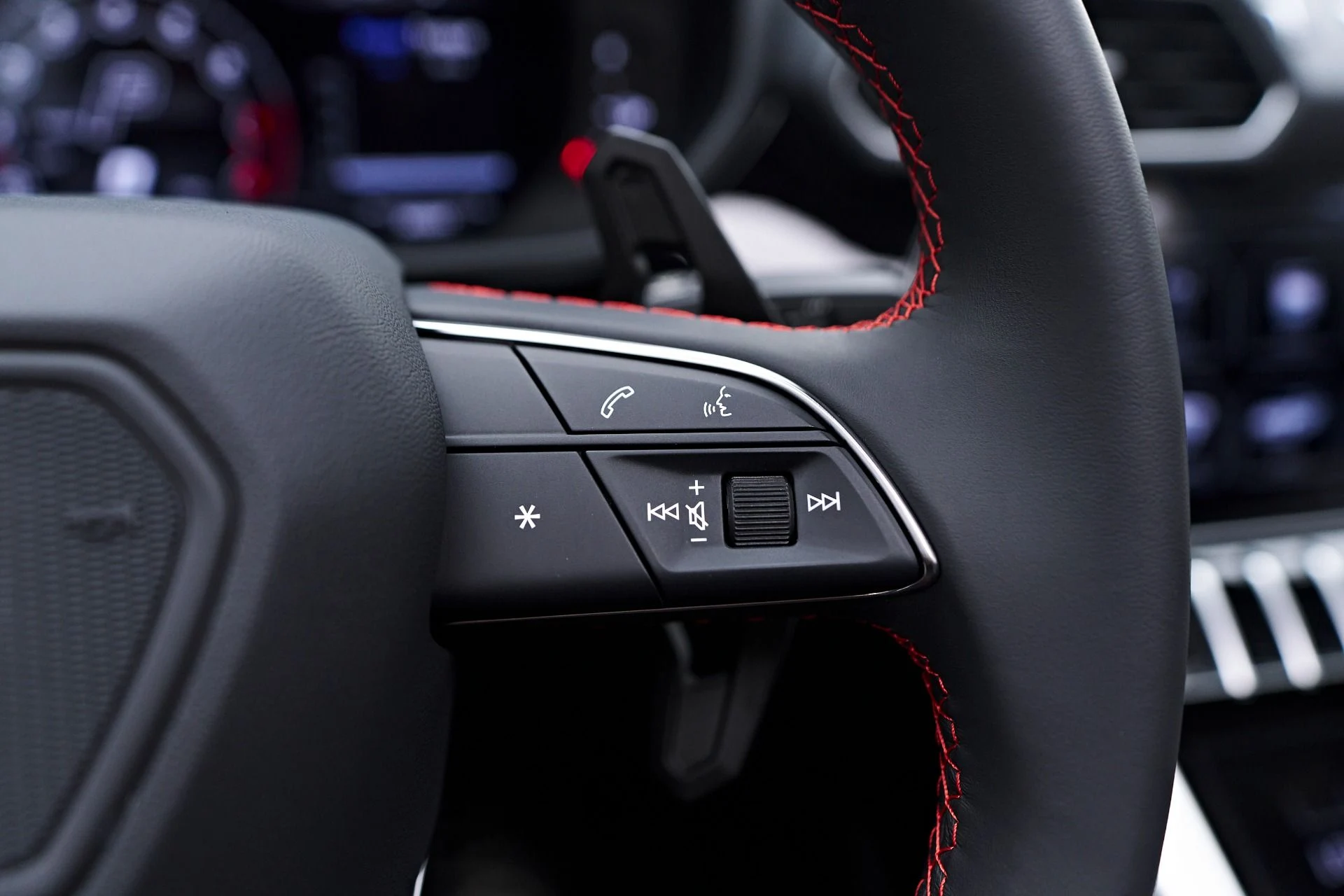 mph065_3773082312_Used_2022_Lamborghini_Urus_1753311555_3d44539149