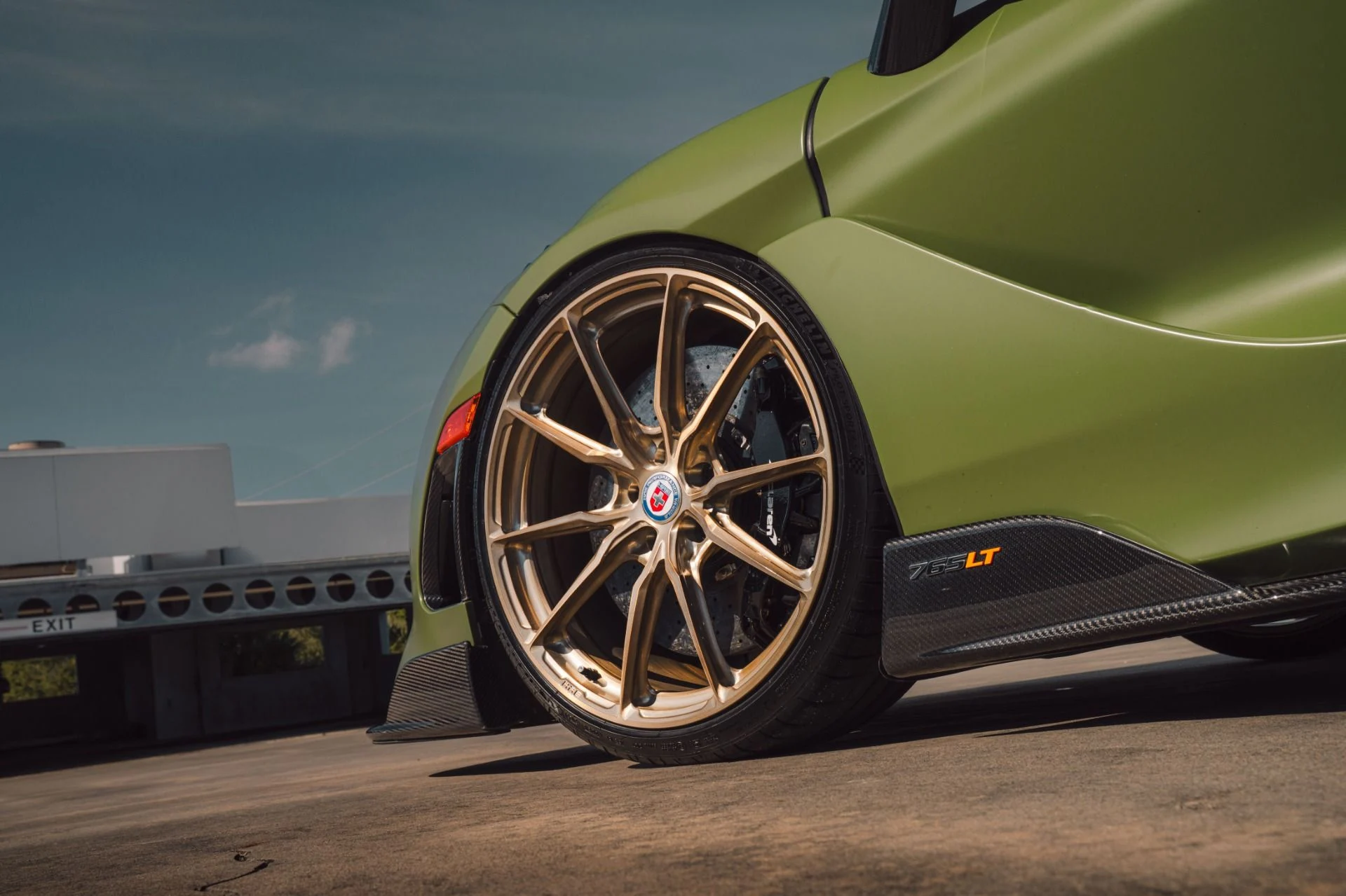 mph065_3823924819_Used_2022_Mc_Laren_765_LT_Spider_MSO_27000_MATTE_URBAN_GREEN_PAINT_570000_MSRP_HRE_UPGRADES_1765304765_0f3512ec74