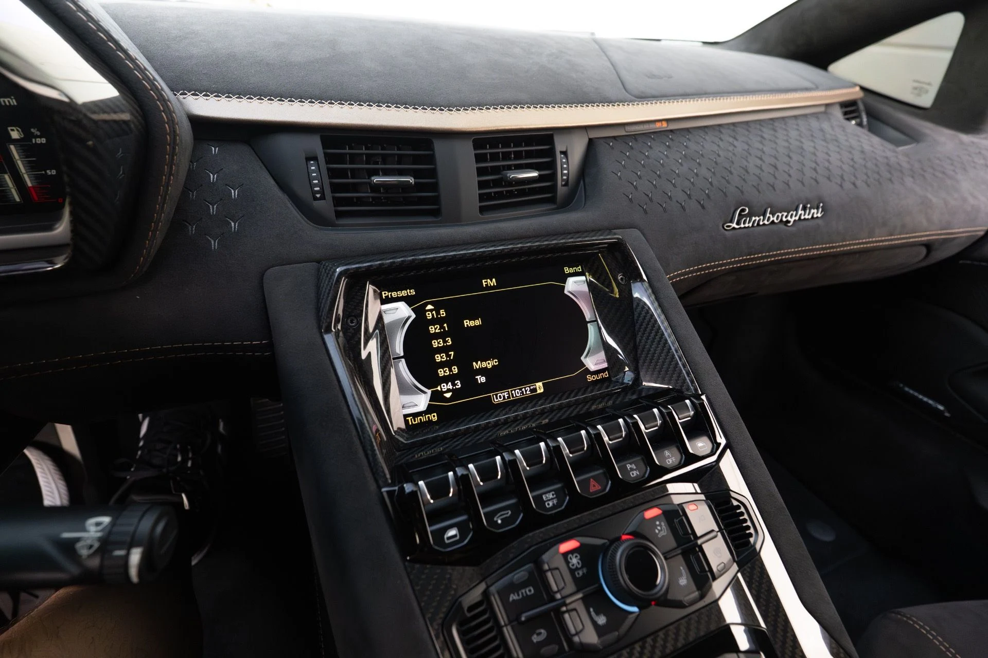 mph065_3903639818_Used_2022_Lamborghini_Aventador_LP_780_4_Ultimae_1758834809_d20a076493