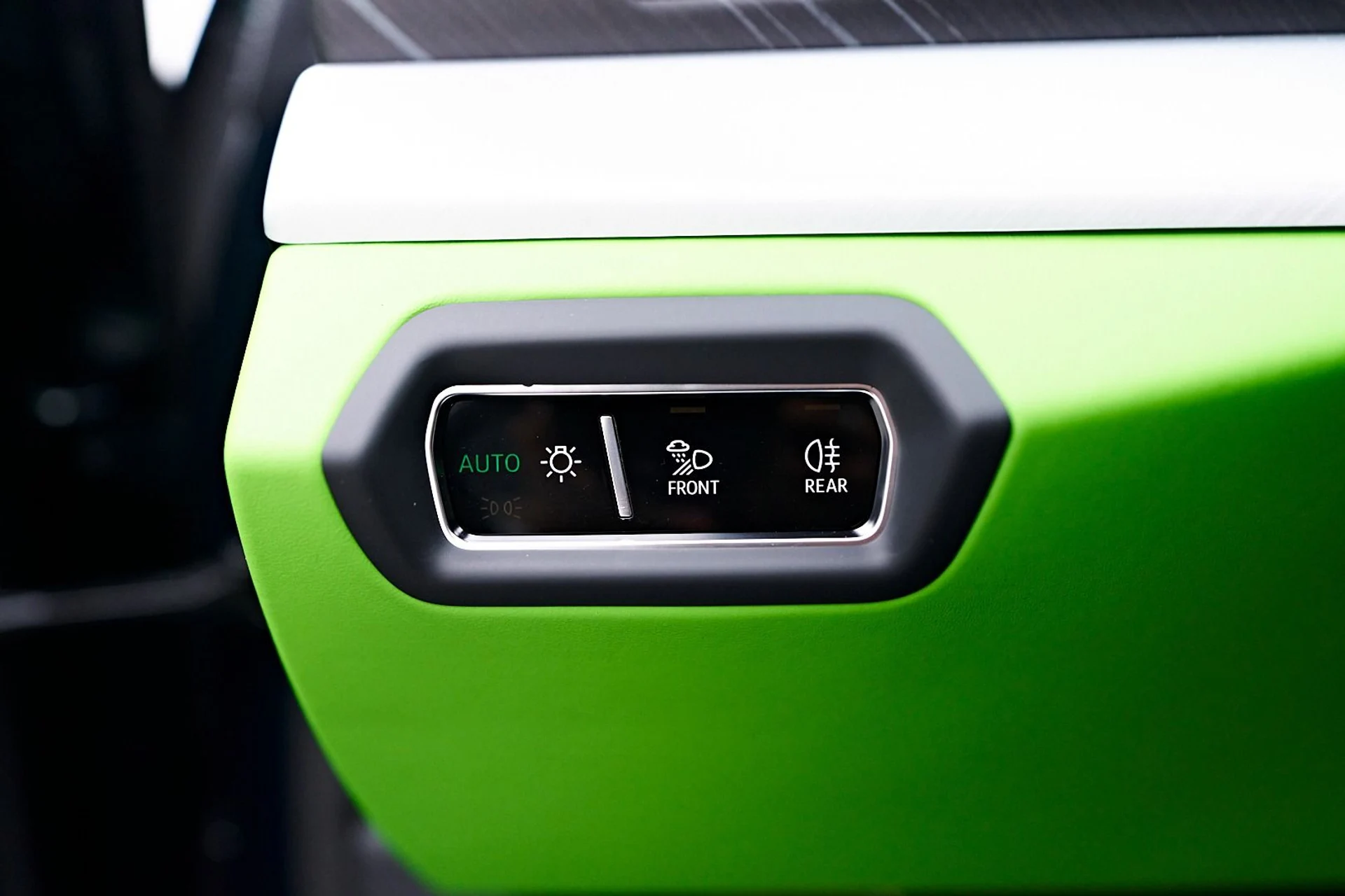 mph065_3953089592_Used_2024_Lamborghini_Urus_S_1745956869_df19265690