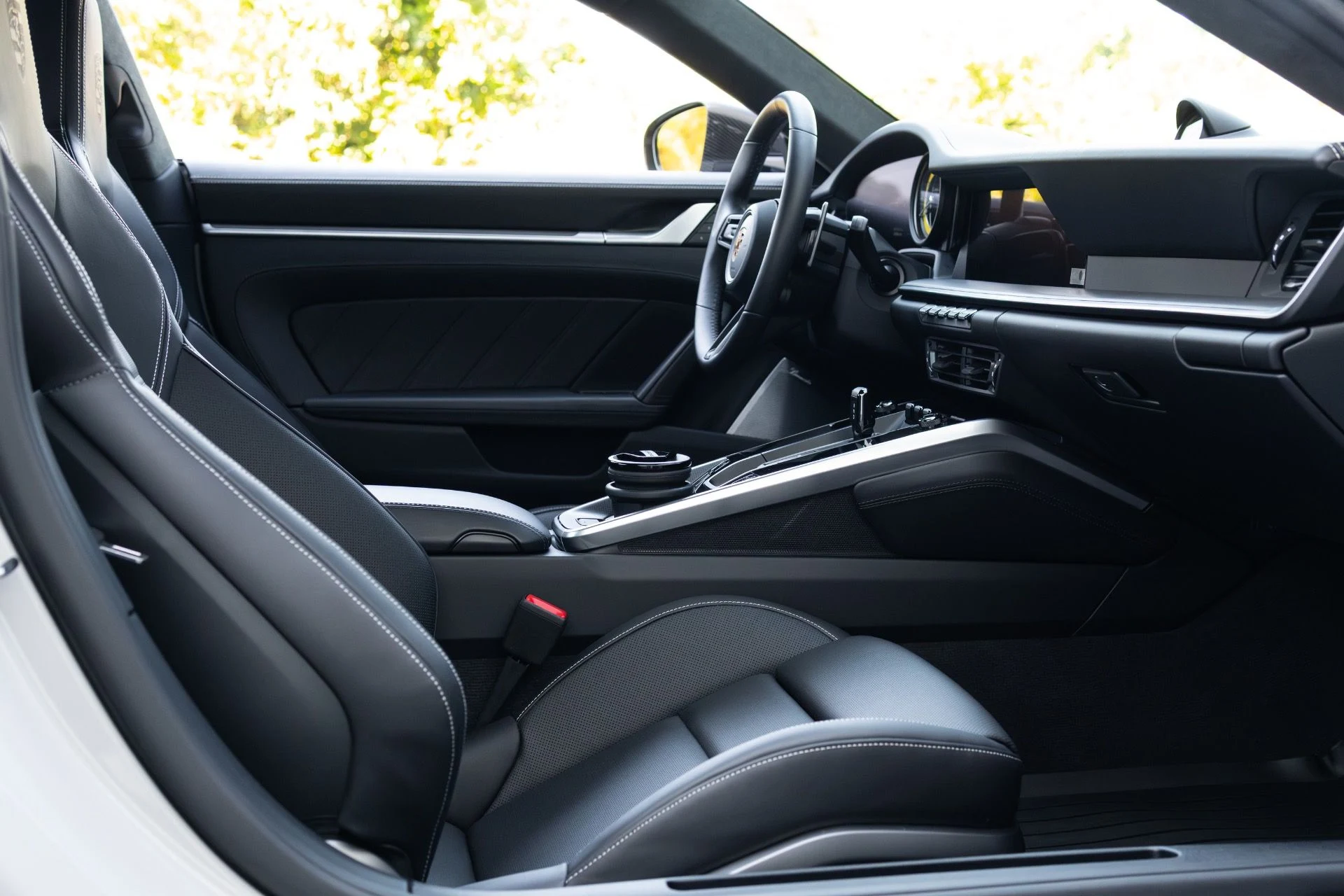 mph065_3977422255_Used_2025_Porsche_911_Turbo_S_1770437451_72c64a4e1e