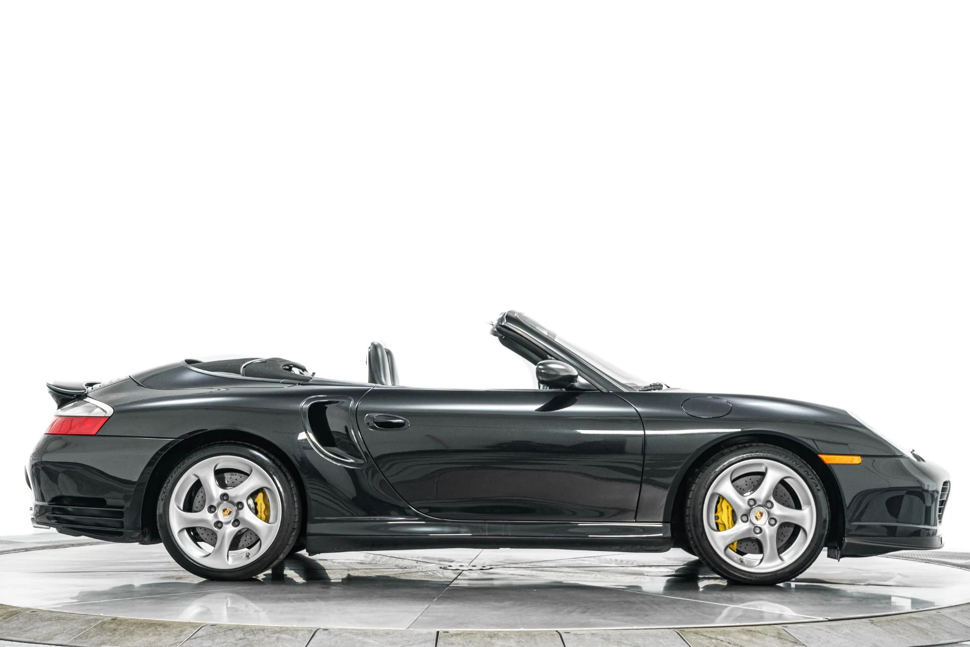 mph065_3988390420_Used_2005_Porsche_911_Turbo_S_Cabriolet_Factory_Carbon_Fiber_Package_6_Speed_Manual_1778769239_b298db3277