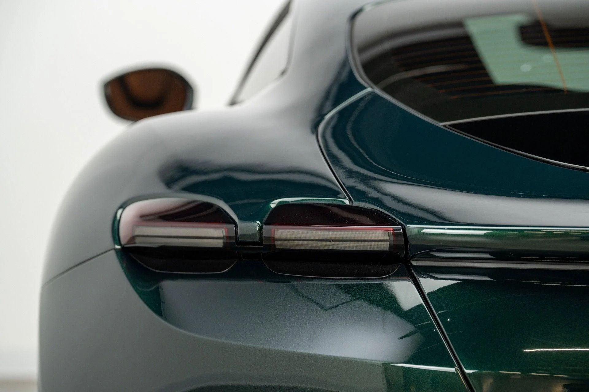 mph065_4028436273_Used_2022_Ferrari_Roma_1777382904_76b4920fa9