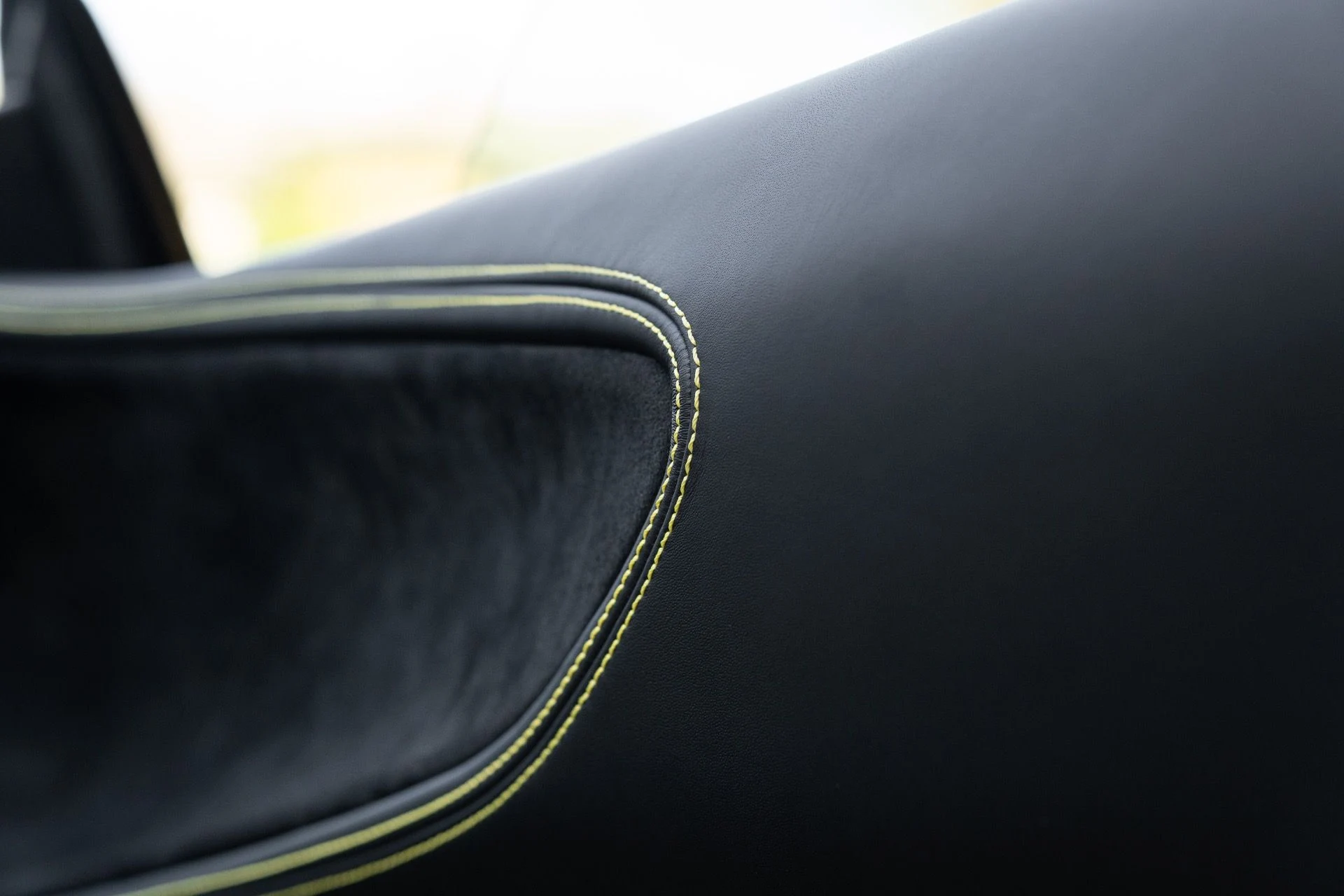 mph065_4102409229_Used_2025_Ferrari_SF_90_Spider_1772646640_93f08c398e