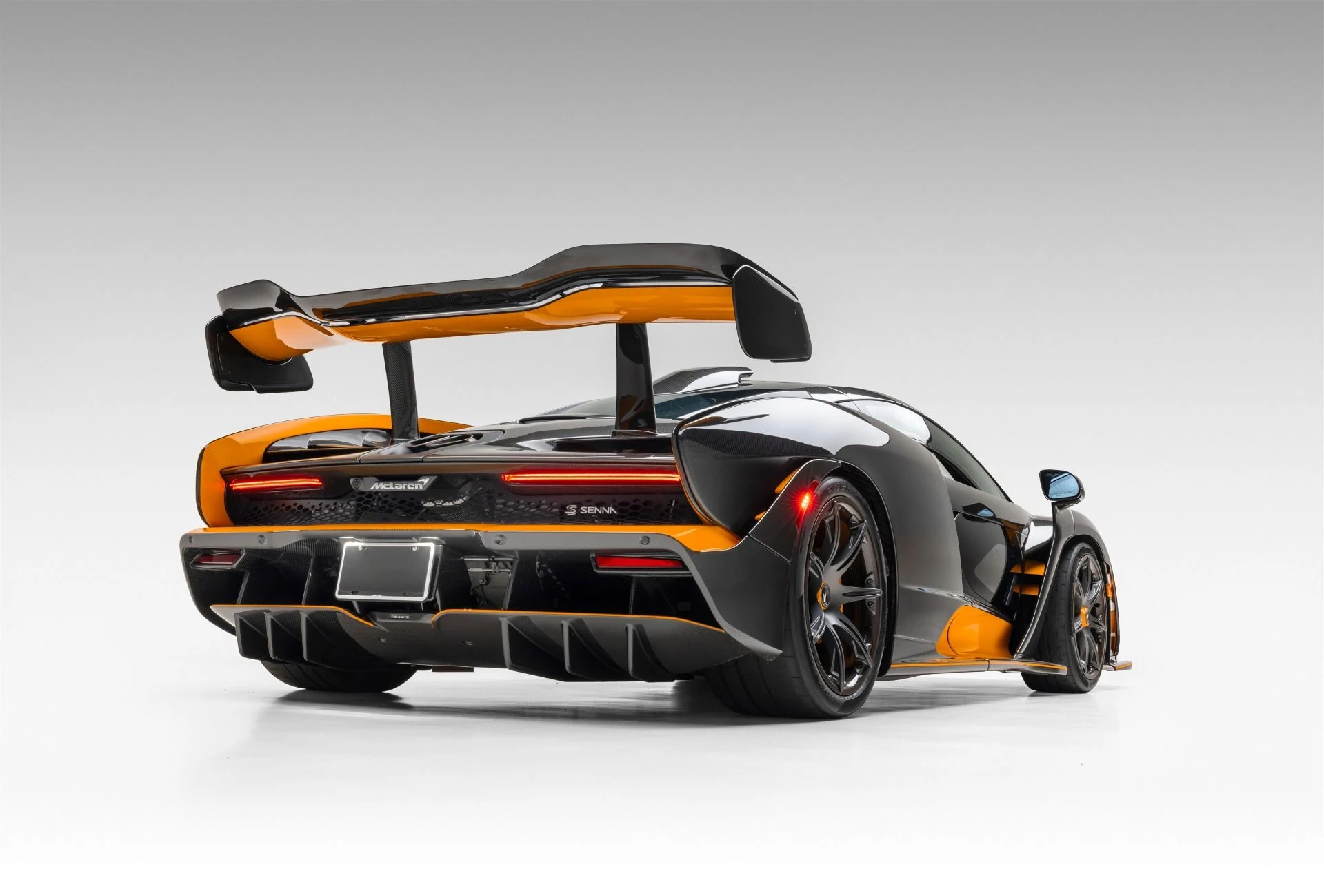 mph065_4182413295_13122_p66_l_c695a997c9