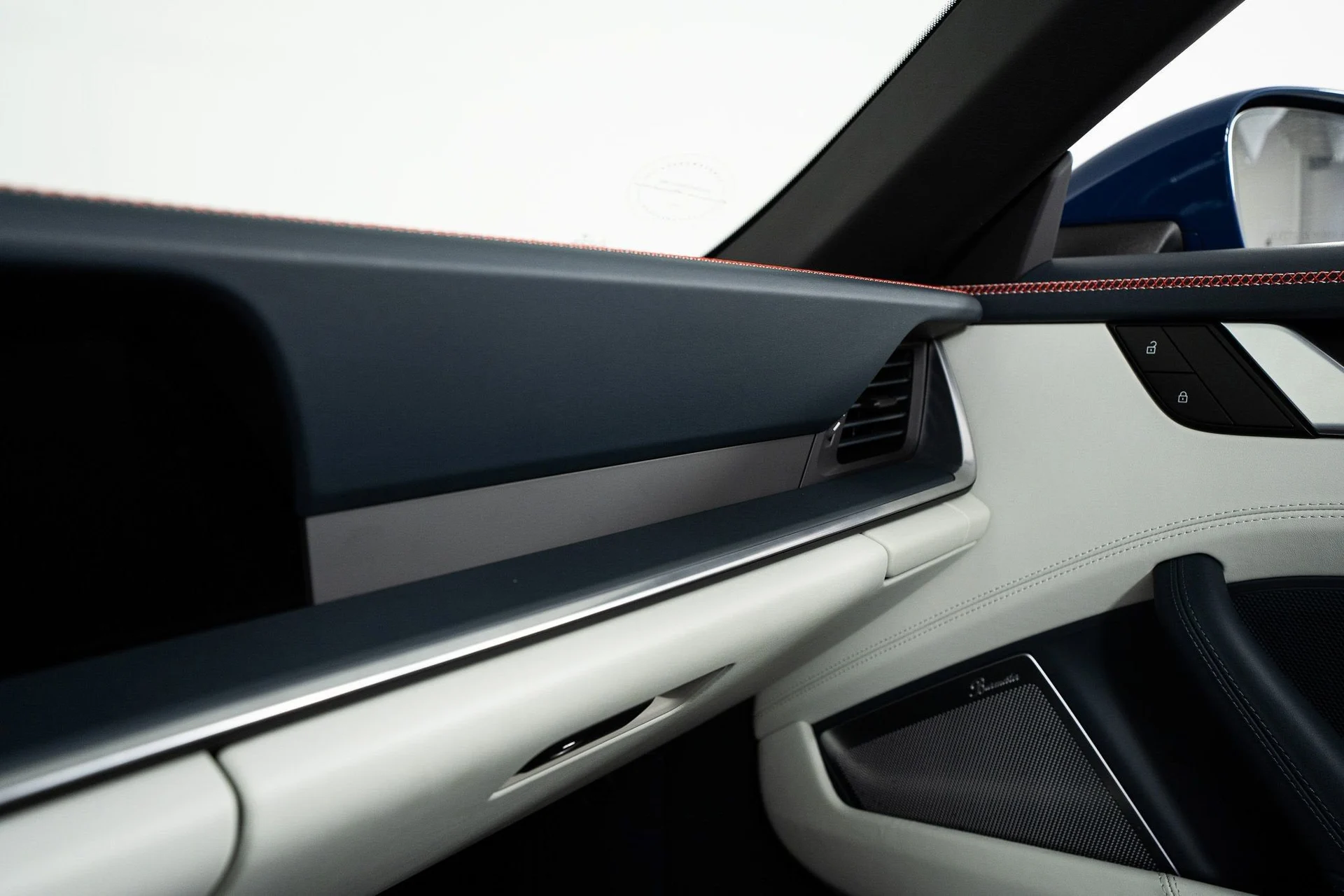 mph065_4230506882_2f7298ba44af4f03984df0d461ed36e5_3c455ad528