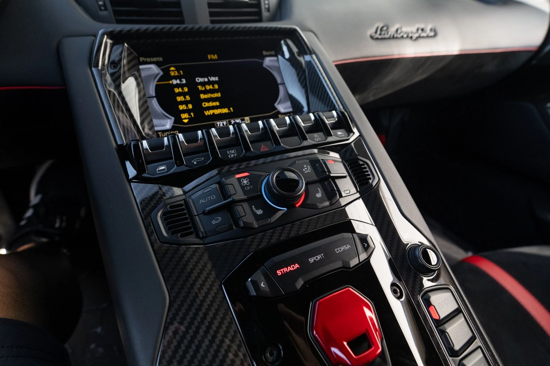 mph065_4257739553_Used_2016_Lamborghini_Aventador_LP_750_4_SV_1760392295_b6ef42fa47