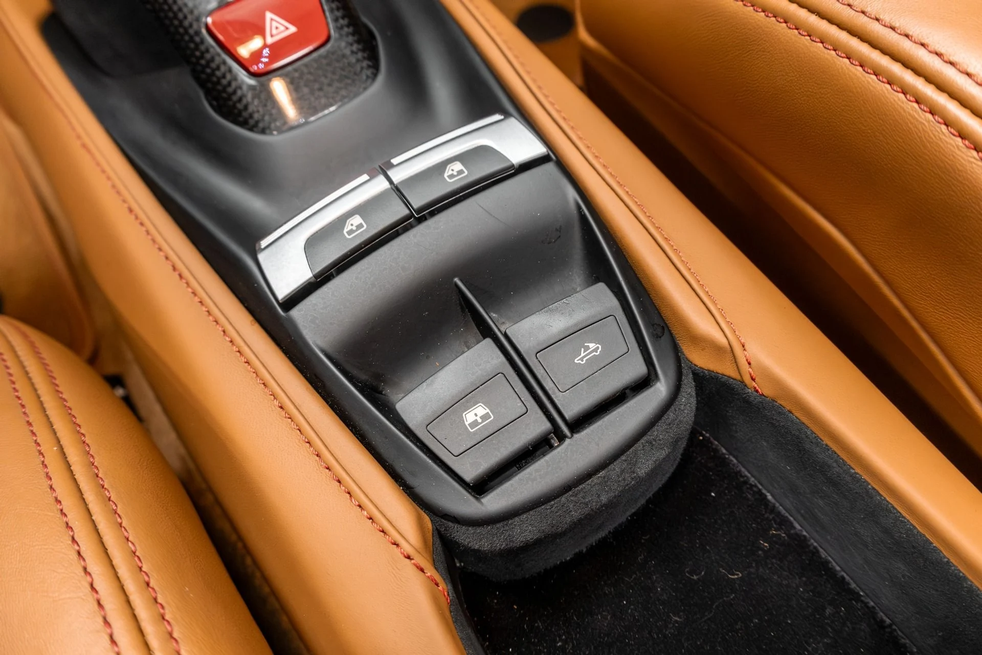 mph065_439040628_Used_2016_Ferrari_488_Spider_Base_1761761297_fa70eb2c8a