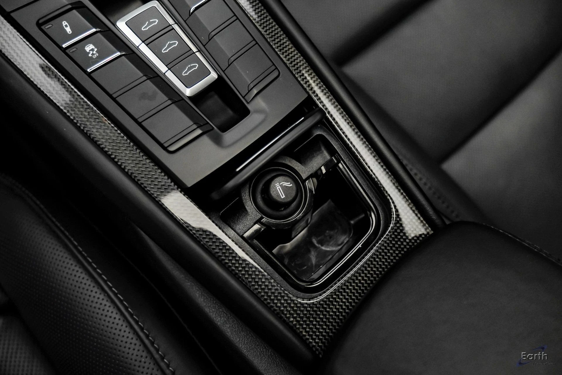 mph065_465544124_e6c9ee9efc1de6baaed74f0aa82798e6x_596c0cf1ca