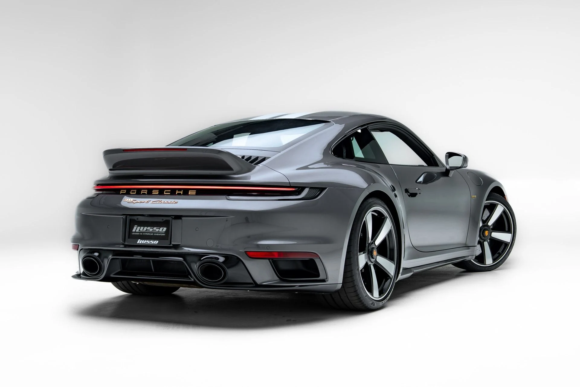 mph065_554960783_Used_2023_Porsche_911_Sport_Classic_1776441930_cef79d1967