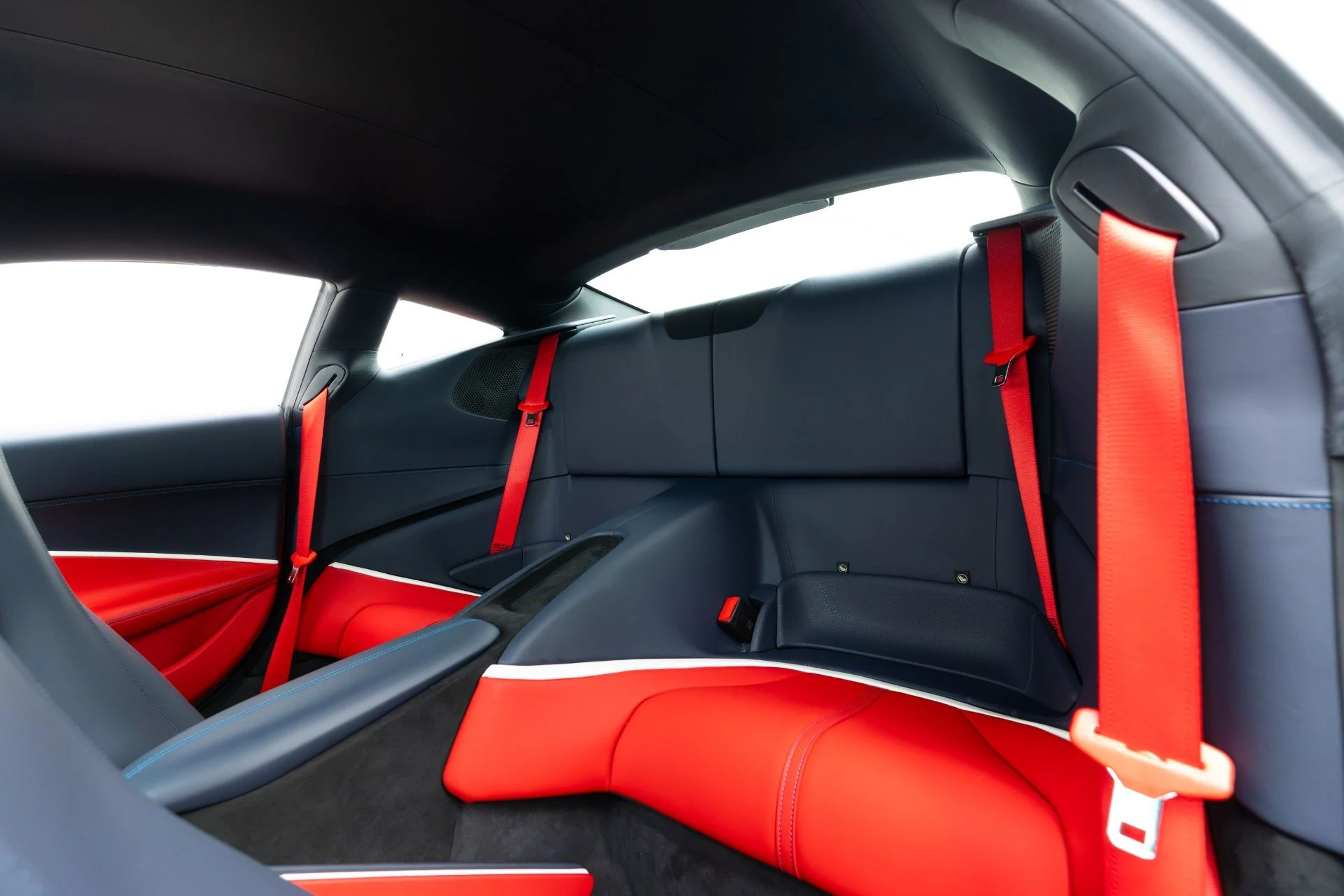 mph065_60874963_Used_2023_Ferrari_Roma_1777005512_277d95349e