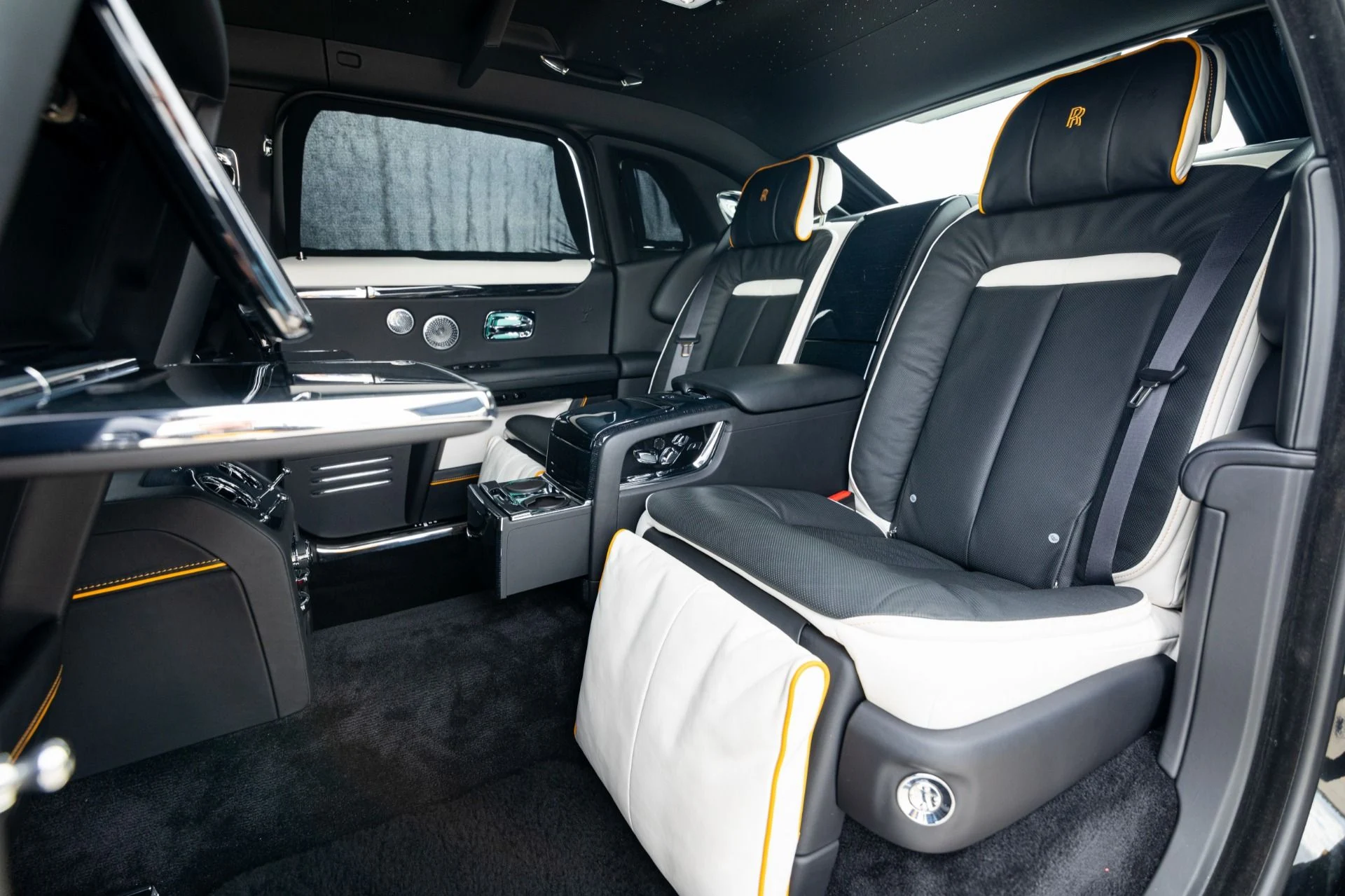 mph065_62682021_Used_2021_Rolls_Royce_Ghost_EWB_1768869200_ac5fd5f308
