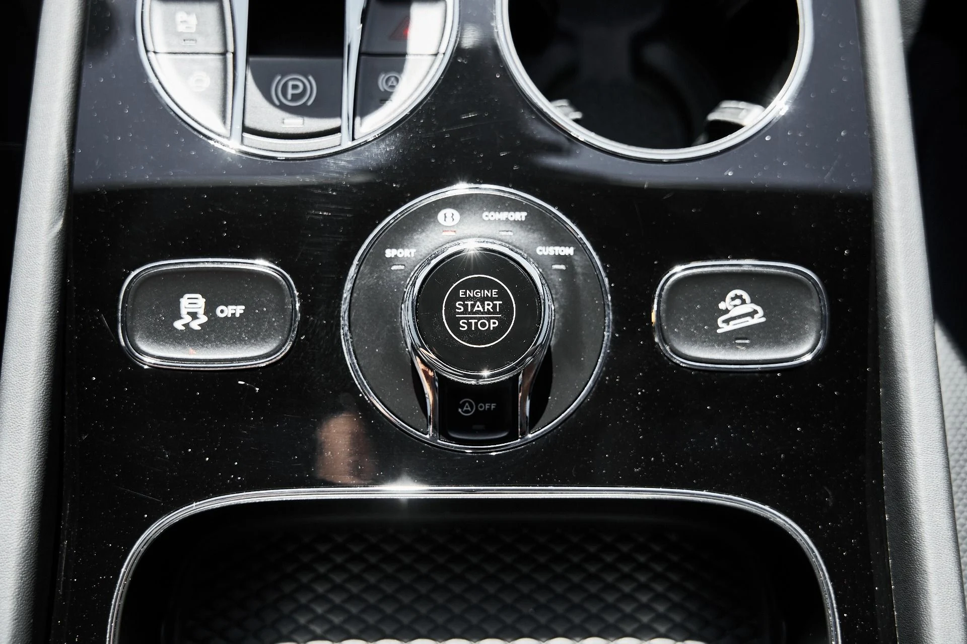 mph065_685369311_Used_2025_Bentley_Bentayga_S_1782153067_bf29cf8190
