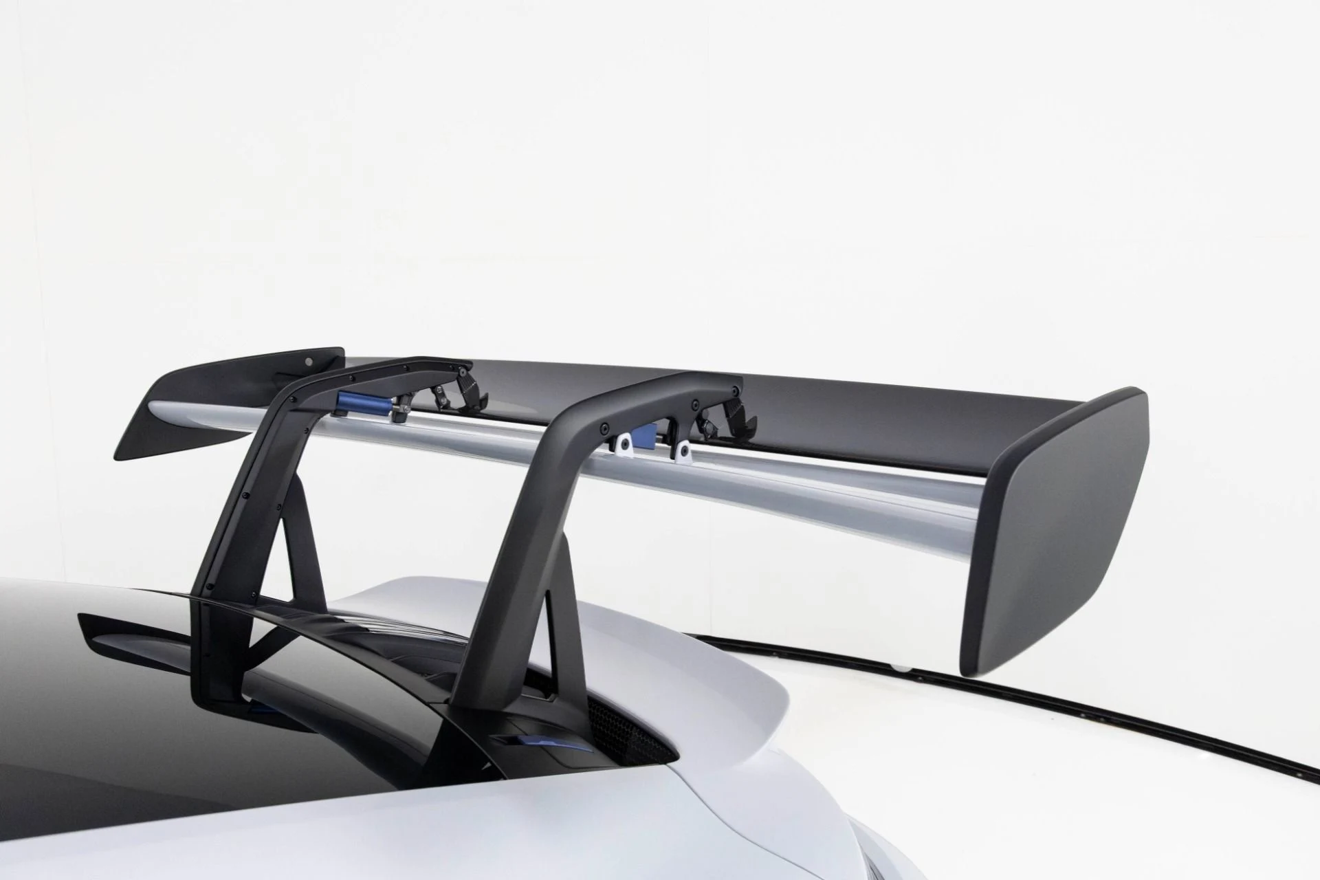 mph065_839035911_Used_2025_Porsche_911_GT_3_RS_1763053595_81d425d6ae