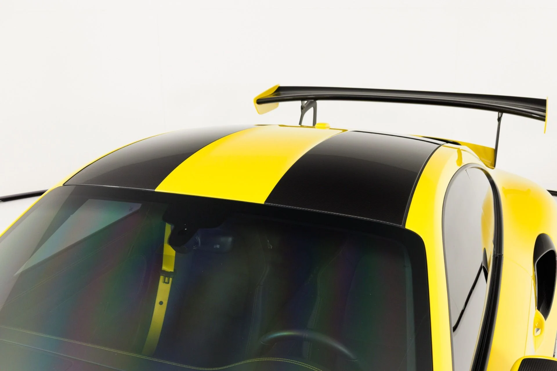 mph065_866450426_Used_2018_Porsche_911_GT_2_RS_1787778695_d3326f34f4