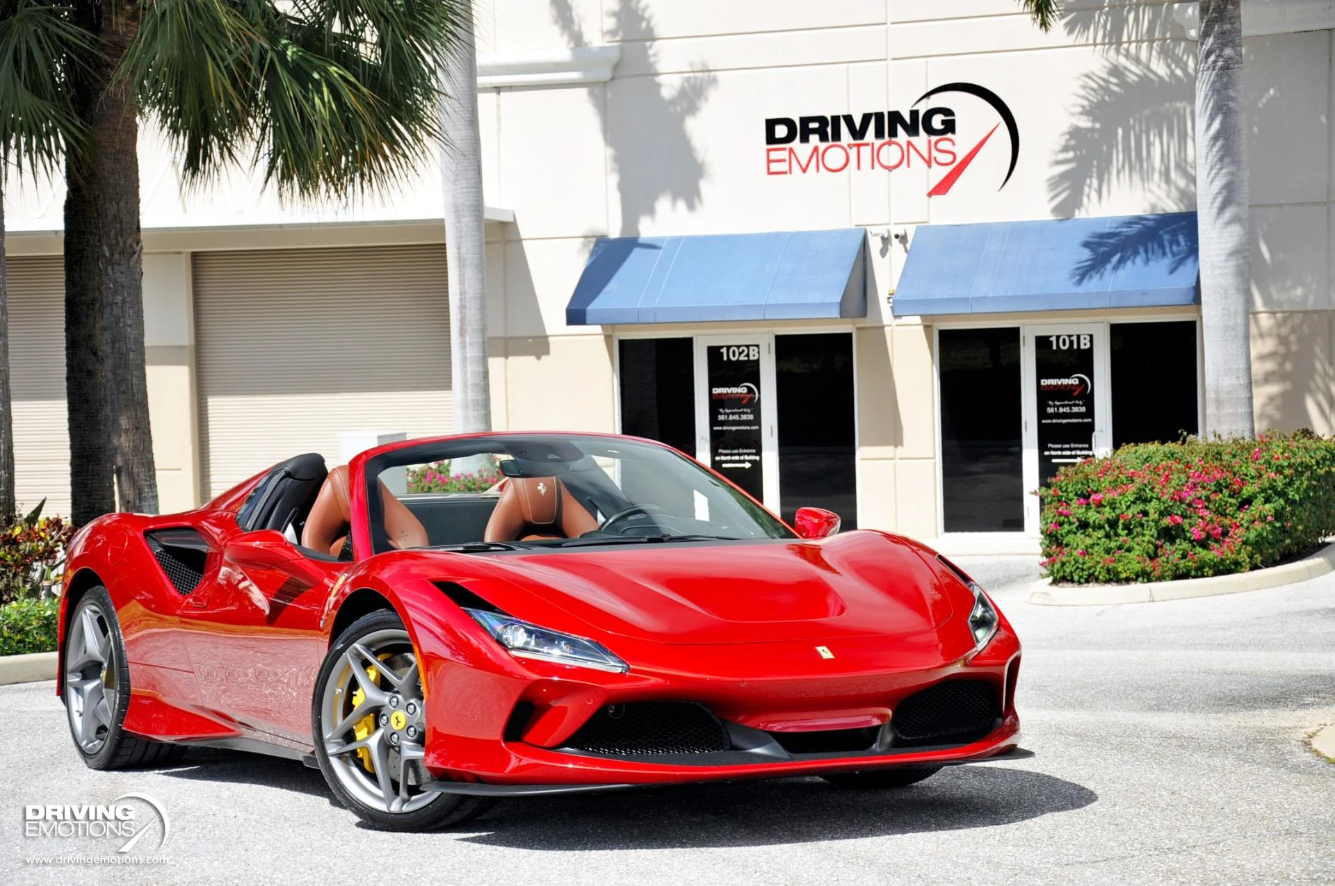 mph065_869955130_896_p66_l_3bbe6e2353