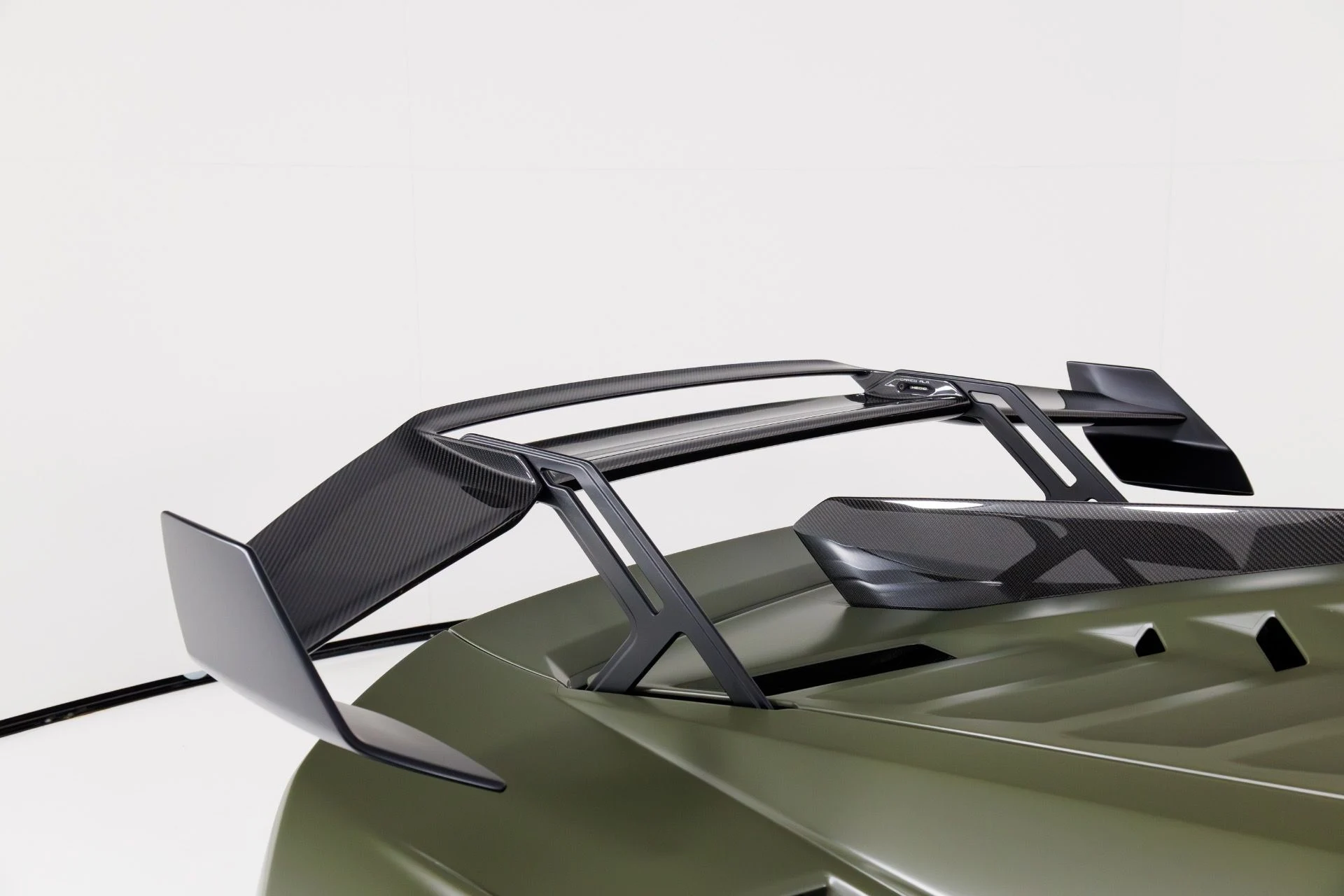 mph065_900853214_Used_2022_Lamborghini_Huracan_STO_1770056133_95e4de47ec