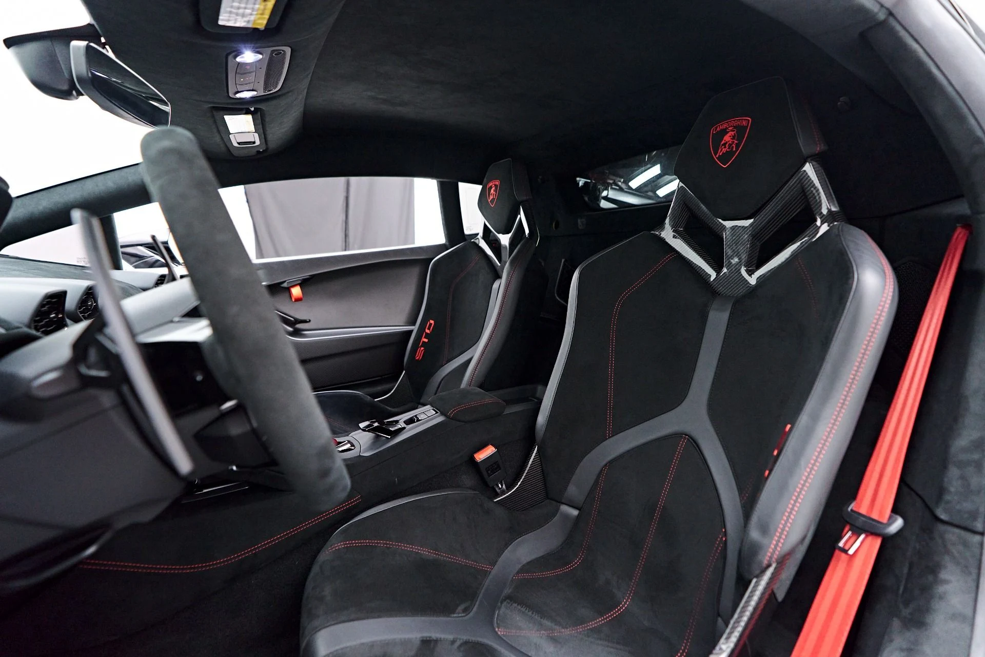 mph065_916906739_Used_2023_Lamborghini_Huracan_STO_Base_1754673404_c79376a2ab