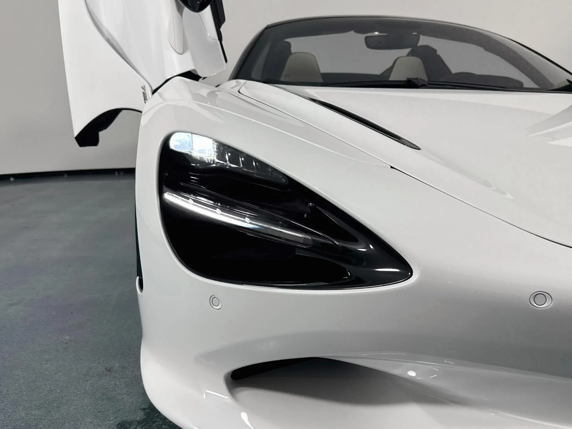 mph065_921315903_Used_2024_Mc_Laren_750_S_Spider_1788340261_e08bfee20a