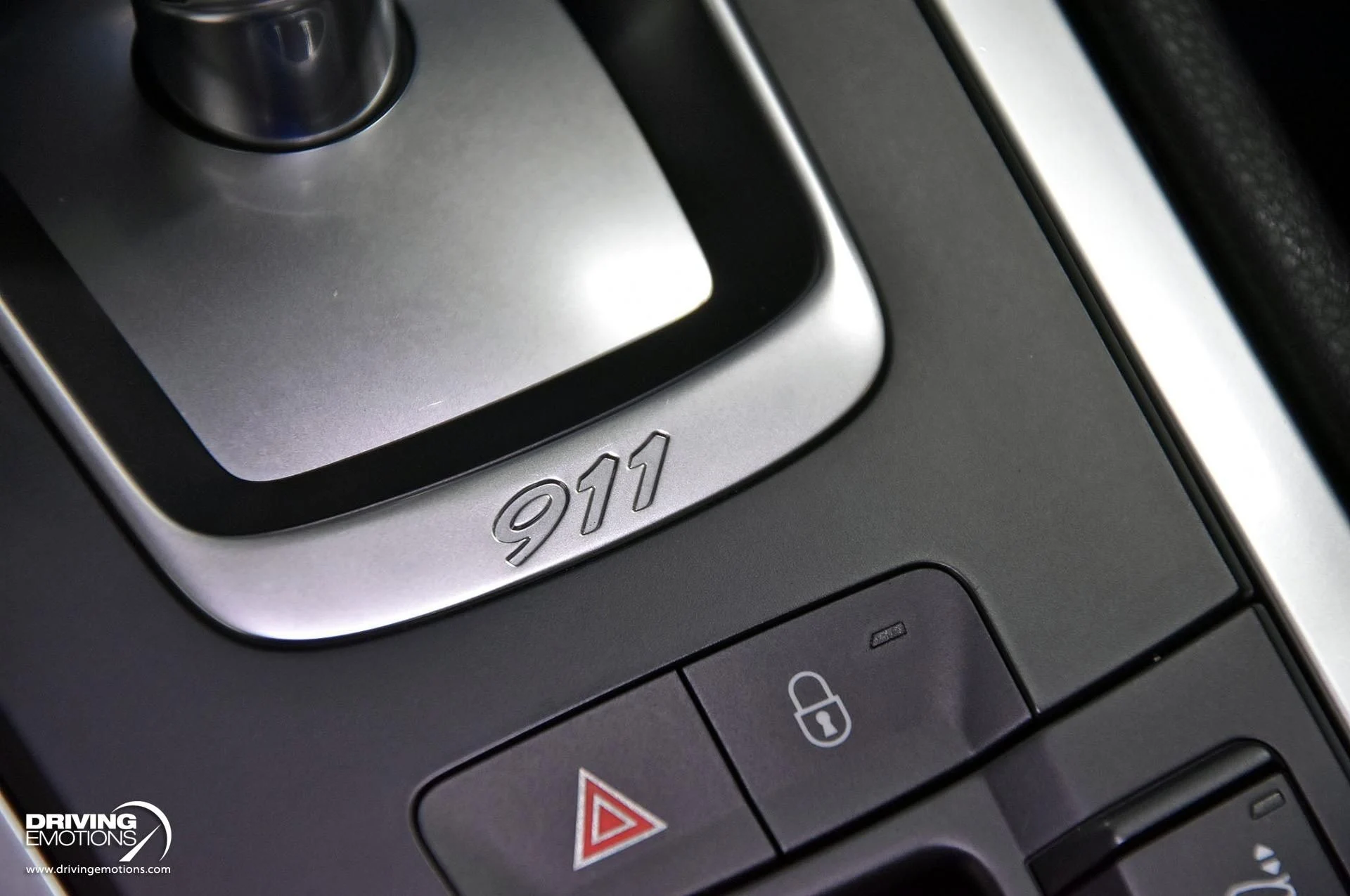 mph065_947985341_868_p66_l_d0466d0ff7