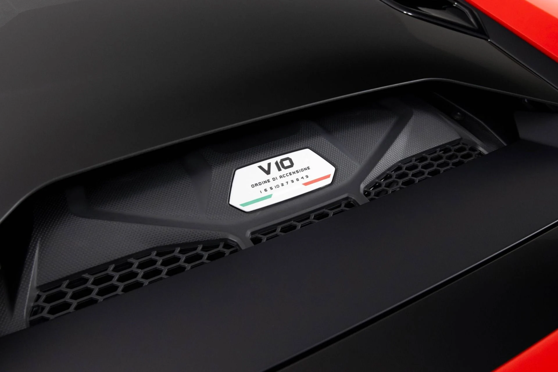 mph066_1001912452_Used_2021_Lamborghini_Huracan_EVO_1762806485_a6489b558f