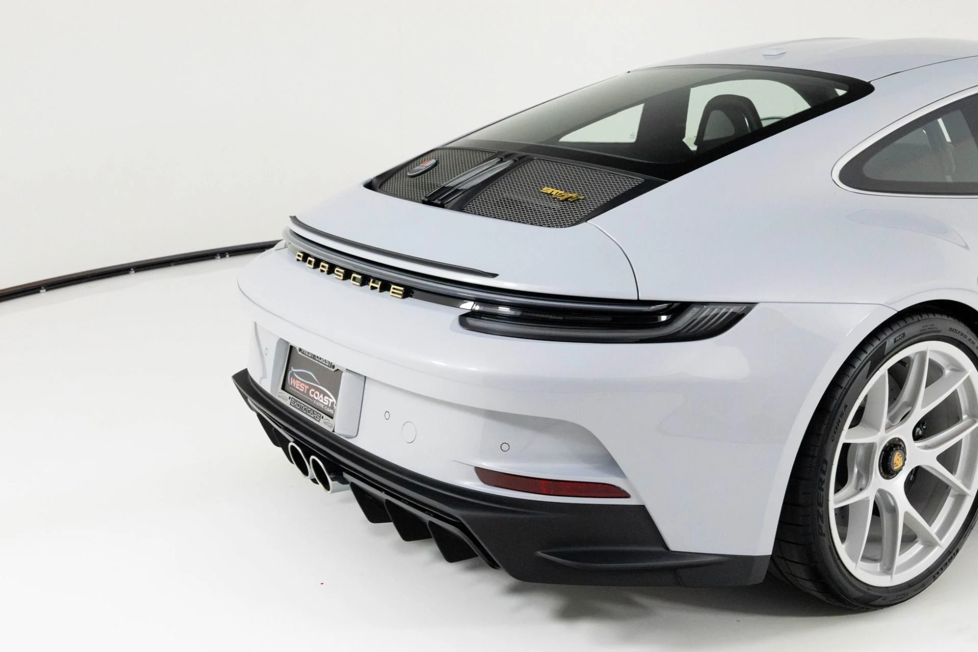 mph066_1010817878_Used_2024_Porsche_911_ST_1762299757_d4aa82b277