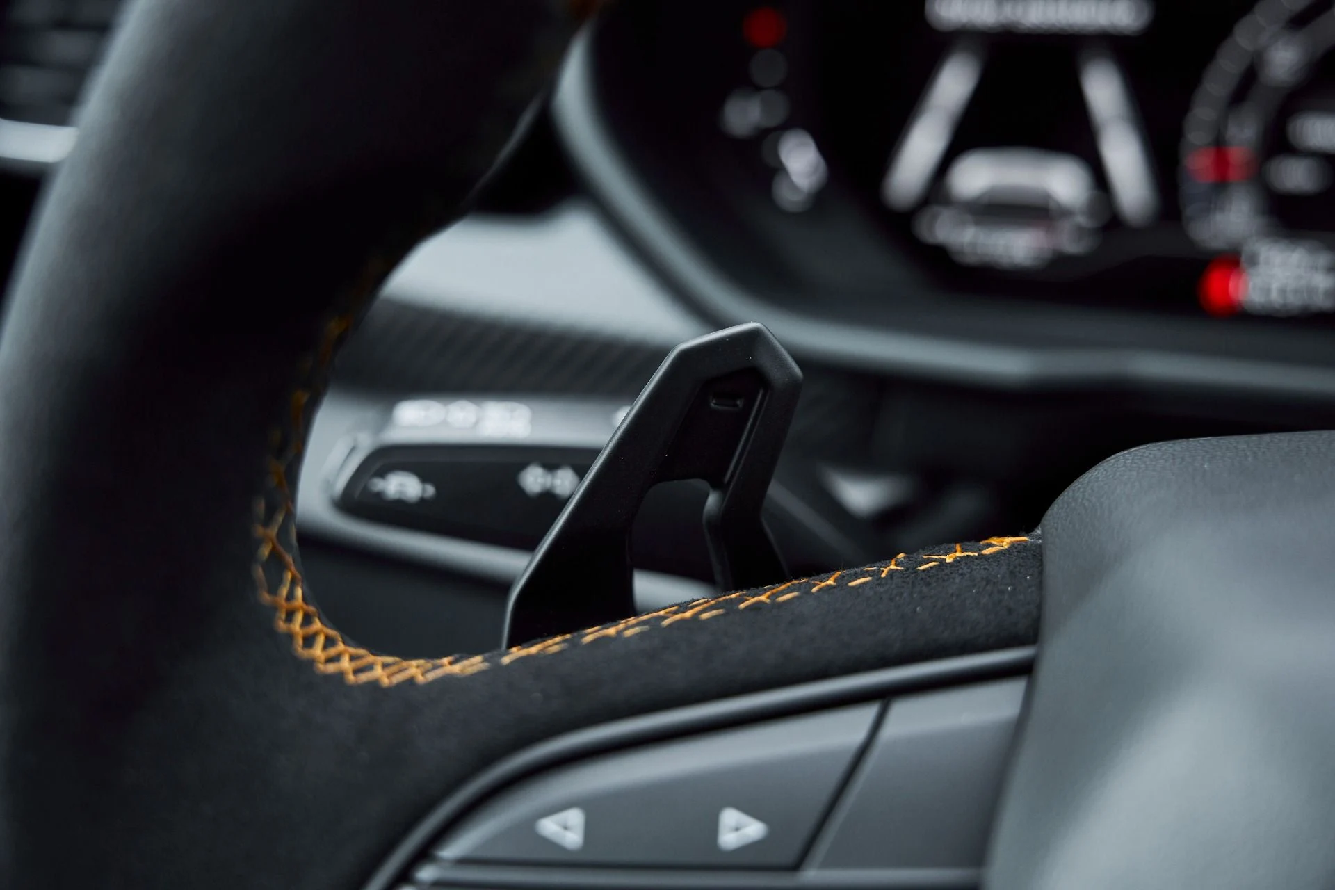 mph066_1017080258_Used_2024_Lamborghini_Urus_Performante_1768001210_ef7e0d97f9