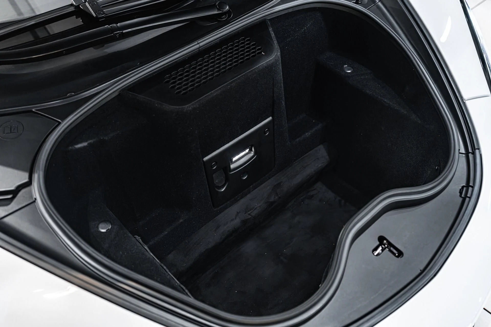 mph066_1049428953_13105_p67_l_791172cb99