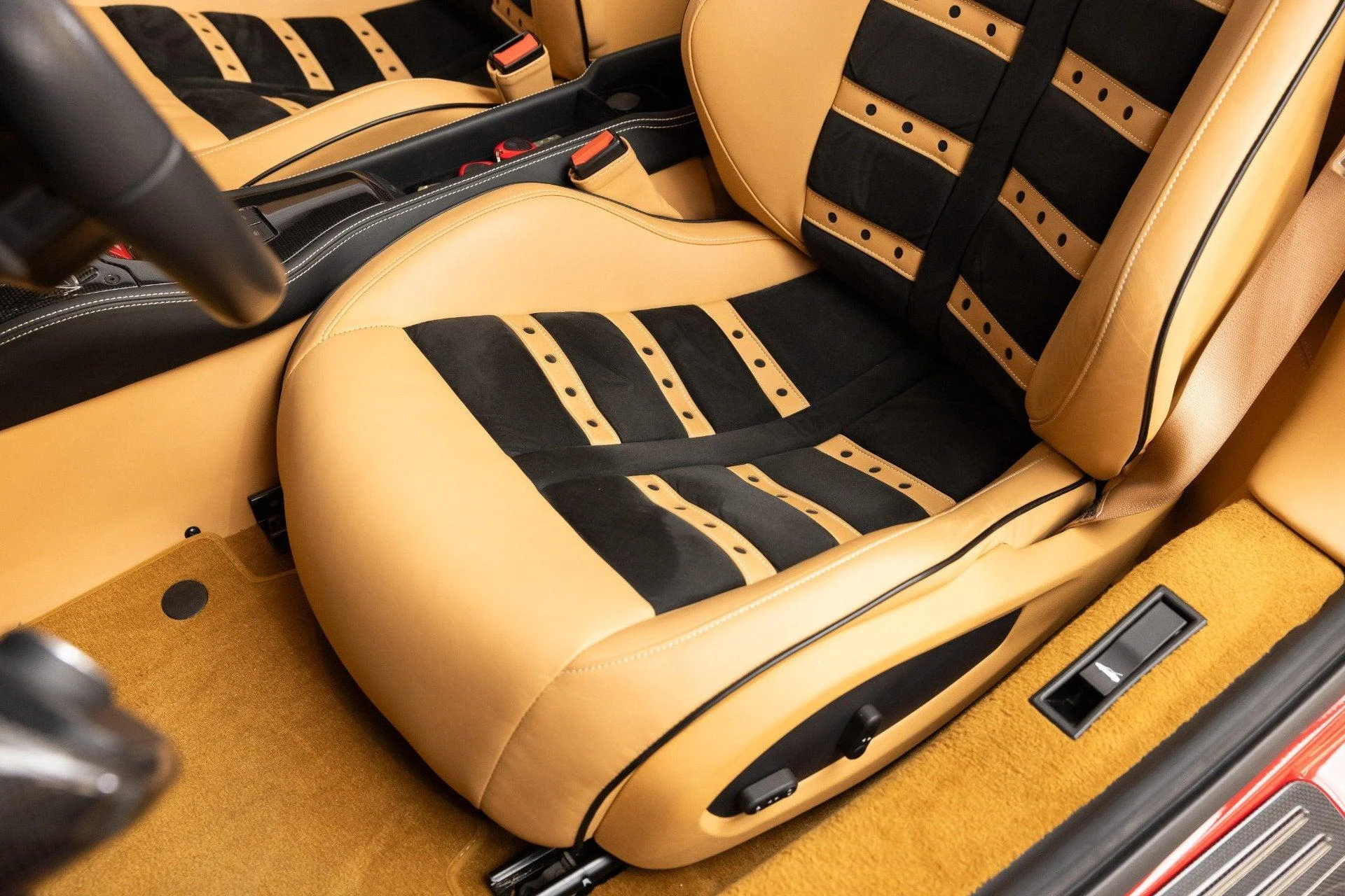 mph066_1057906558_Used_2013_Ferrari_458_Spider_1791380434_3bbcfb99a4