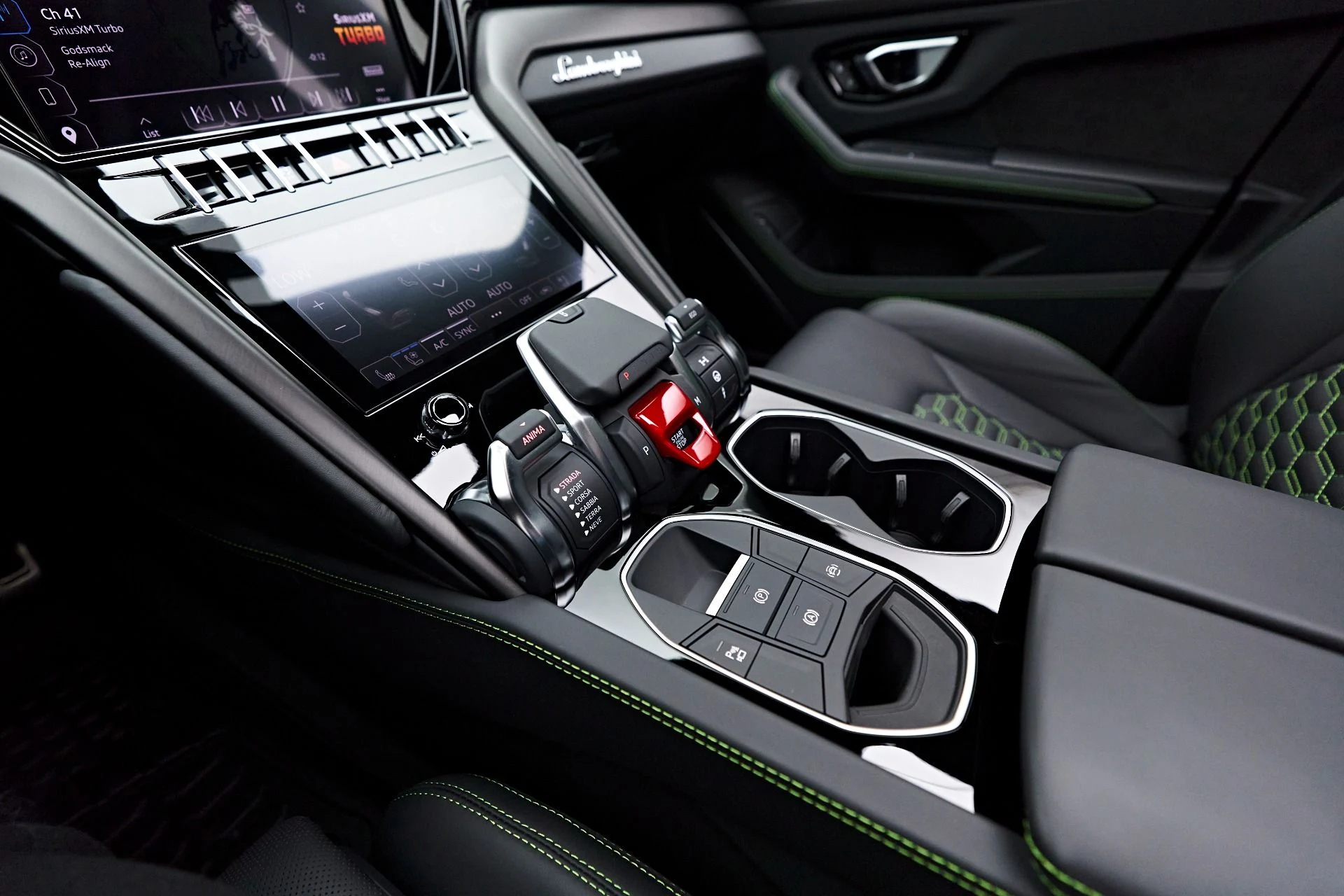 mph066_1100711885_Used_2023_Lamborghini_Urus_S_1692657144_4a195b9c5d