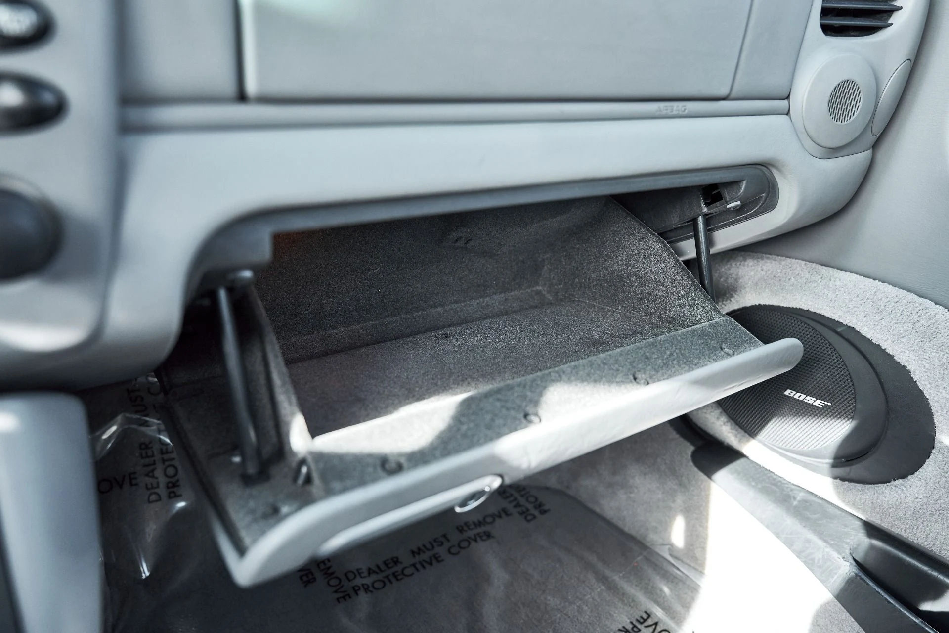 mph066_1138840758_Used_2002_Porsche_911_Carrera_1766458518_90b27ceddd