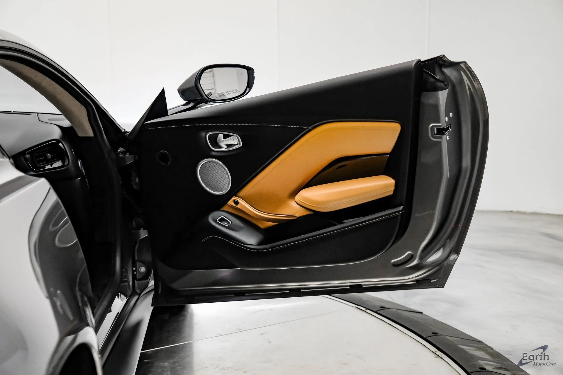 mph066_1146367137_b14b7861fc84739b999fa5cf5c1e09dax_915fd1fab1