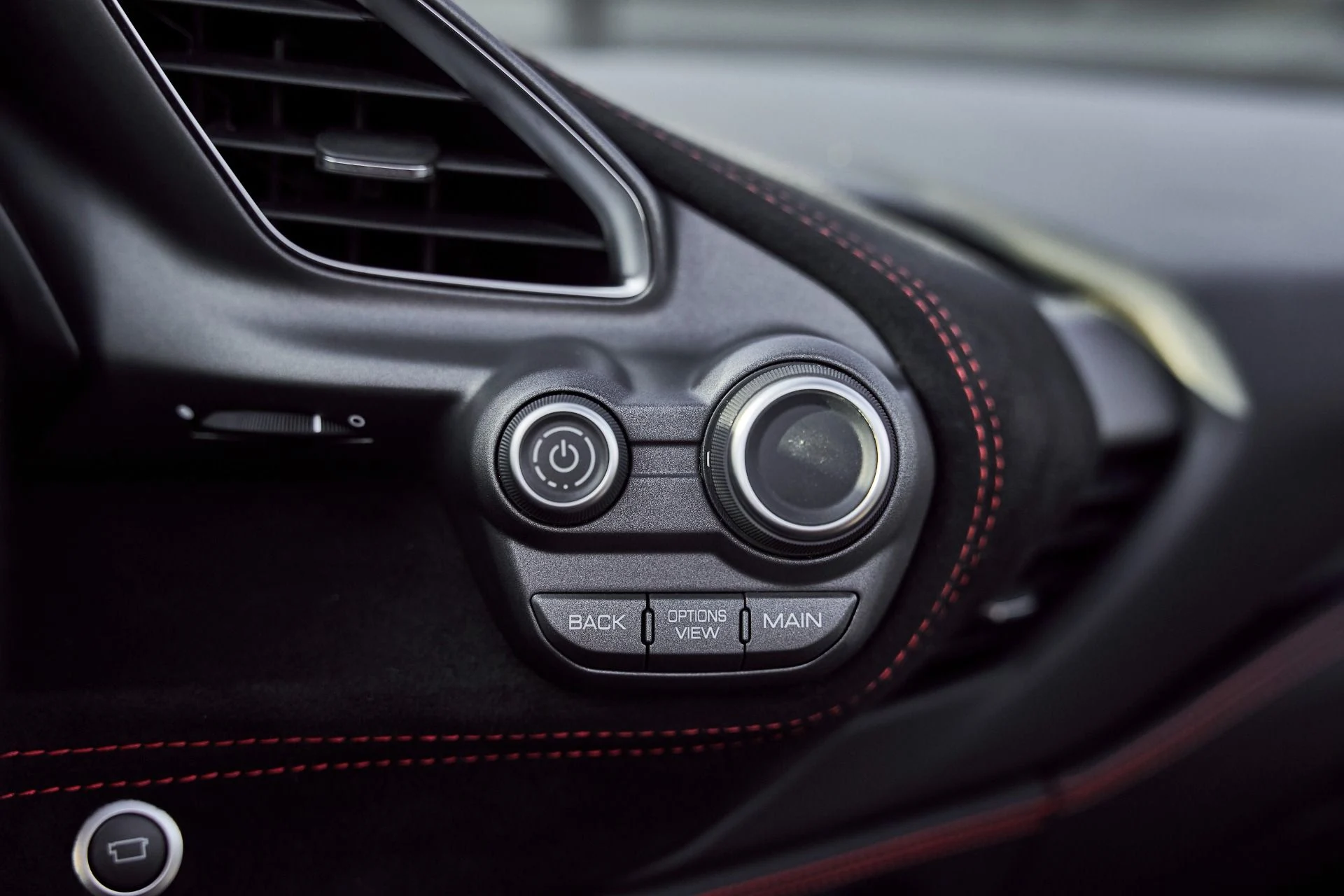 mph066_1213051695_Used_2019_Ferrari_488_Spider_Base_1766025018_ec7166a37e