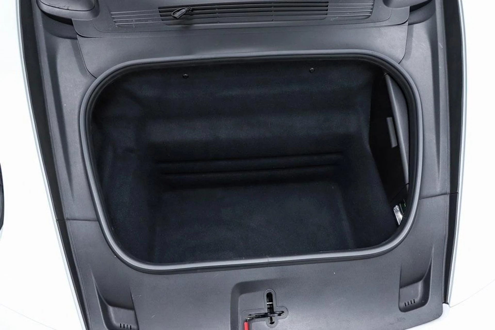 mph066_1244682810_Hu_M_Ze7l_ZEU_02a_Qm5p2_BWZ_Ma9tgo_1f8c151074